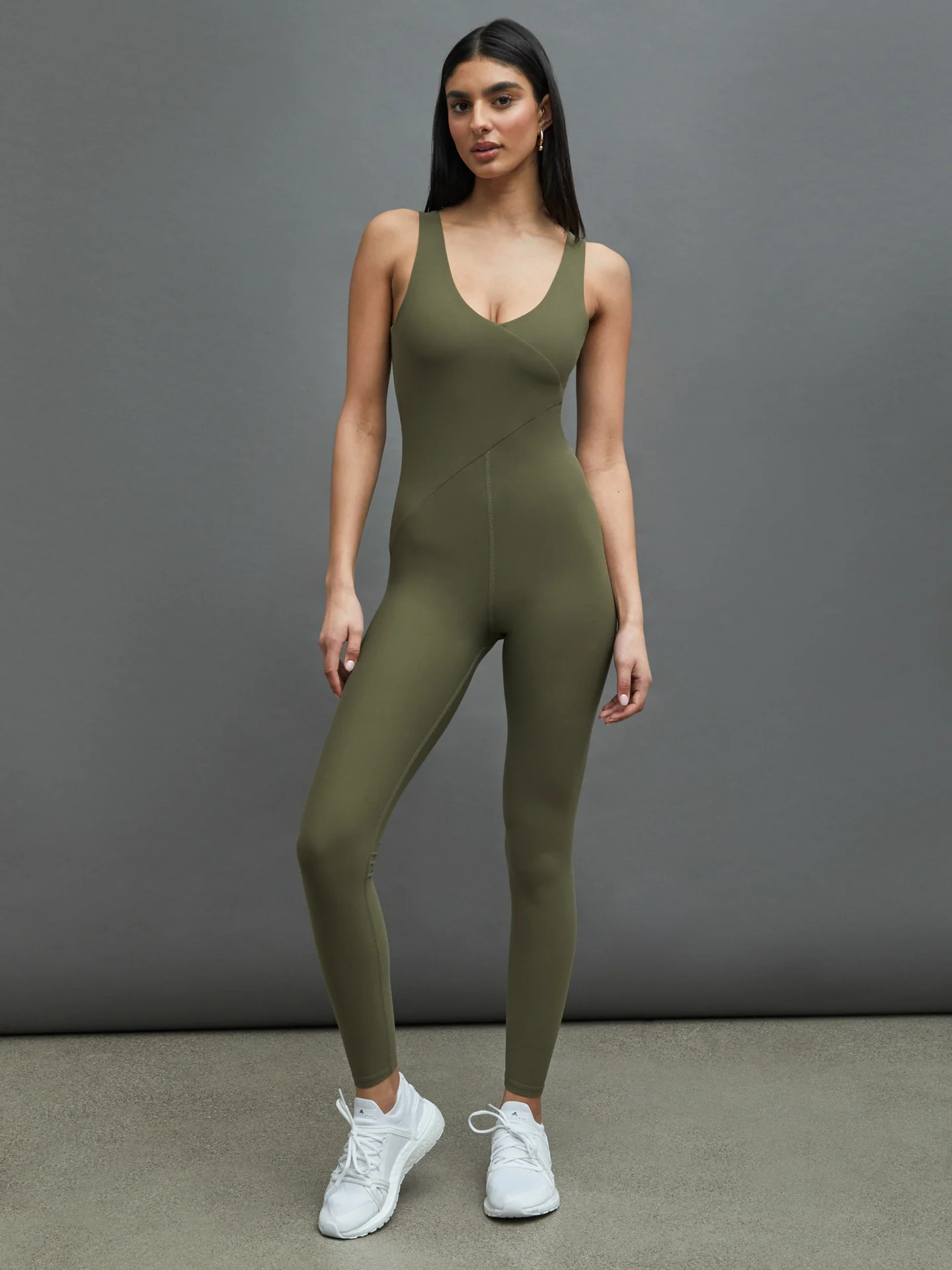 V-Neck Jumpsuit in Melt - Core Olive | Carbon38