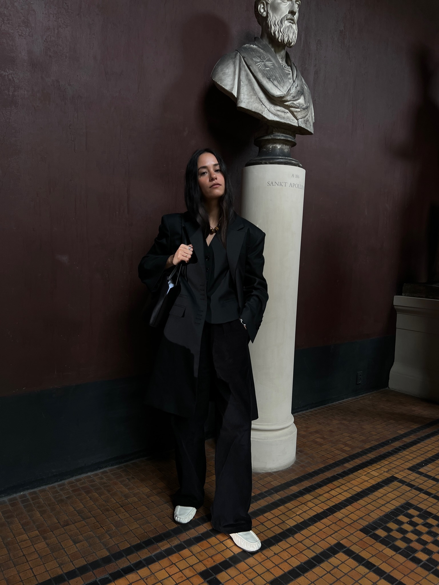 black suit 🖤

#LTKeurope #LTKstyletip #LTKSeasonal