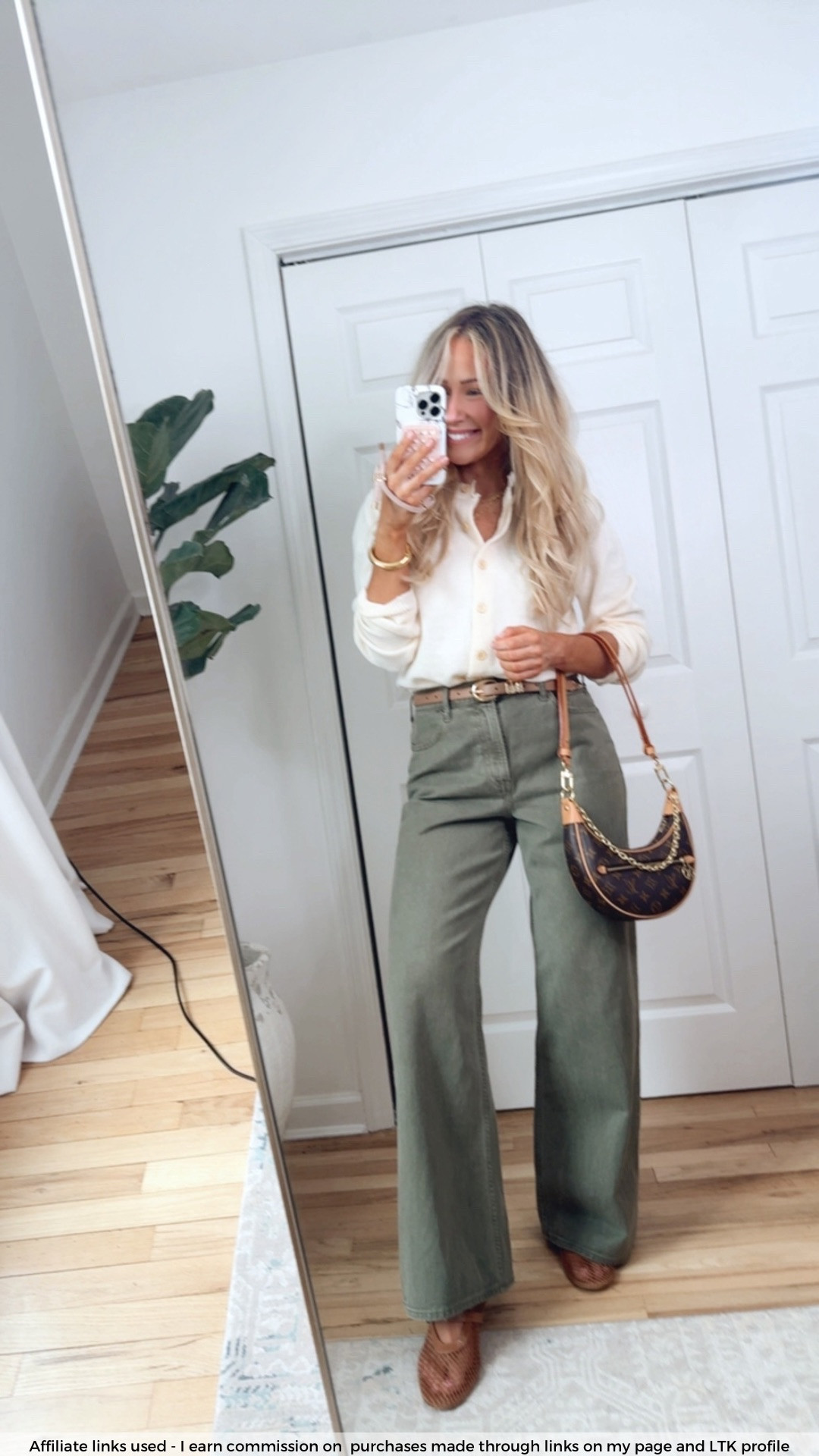 Spring fashion

Abercrombie jeans wide leg
Amazon cardigan