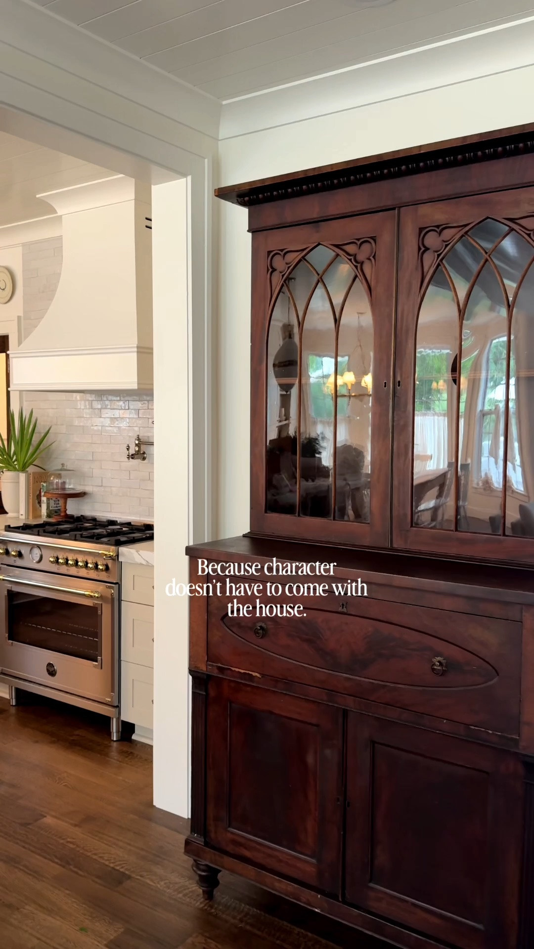 Collected home decor, timeless home decor, classic interior design, neutral home decor, vintage inspired home decor, living room decor, kitchen decor, traditional home style, warm neutral interiors, classic furniture and affordable home finds.

#LTKstorytime #LTKSeasonal #LTKHome