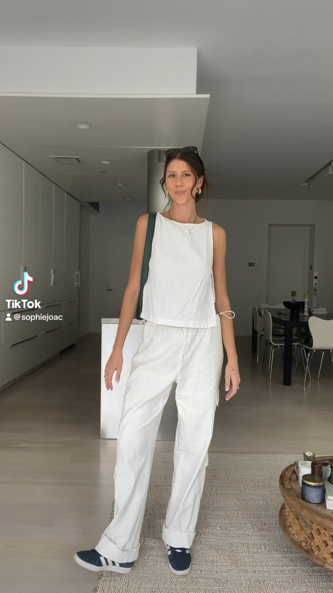my favorite set, wearing size aus 8/ US 4 in both top and pant. I also got the 33inch inseam for the pants and I’m 5’10 for reference 

#LTKFind #LTKSeasonal