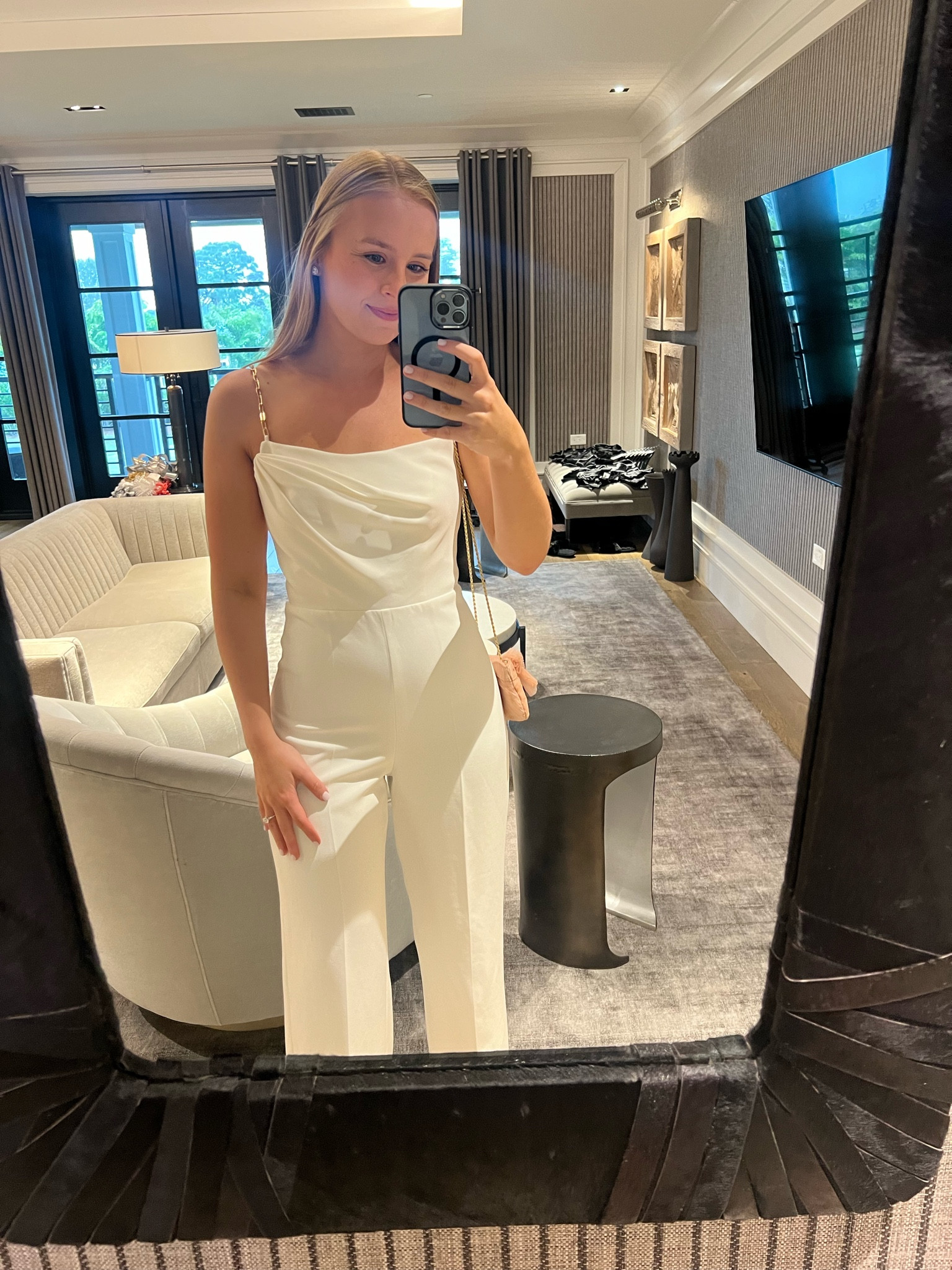 Rehearsal dinner jumpsuit

Pink purse

Happy Jewelers Earrings

#LTKsalealert #LTKparties #LTKwedding
