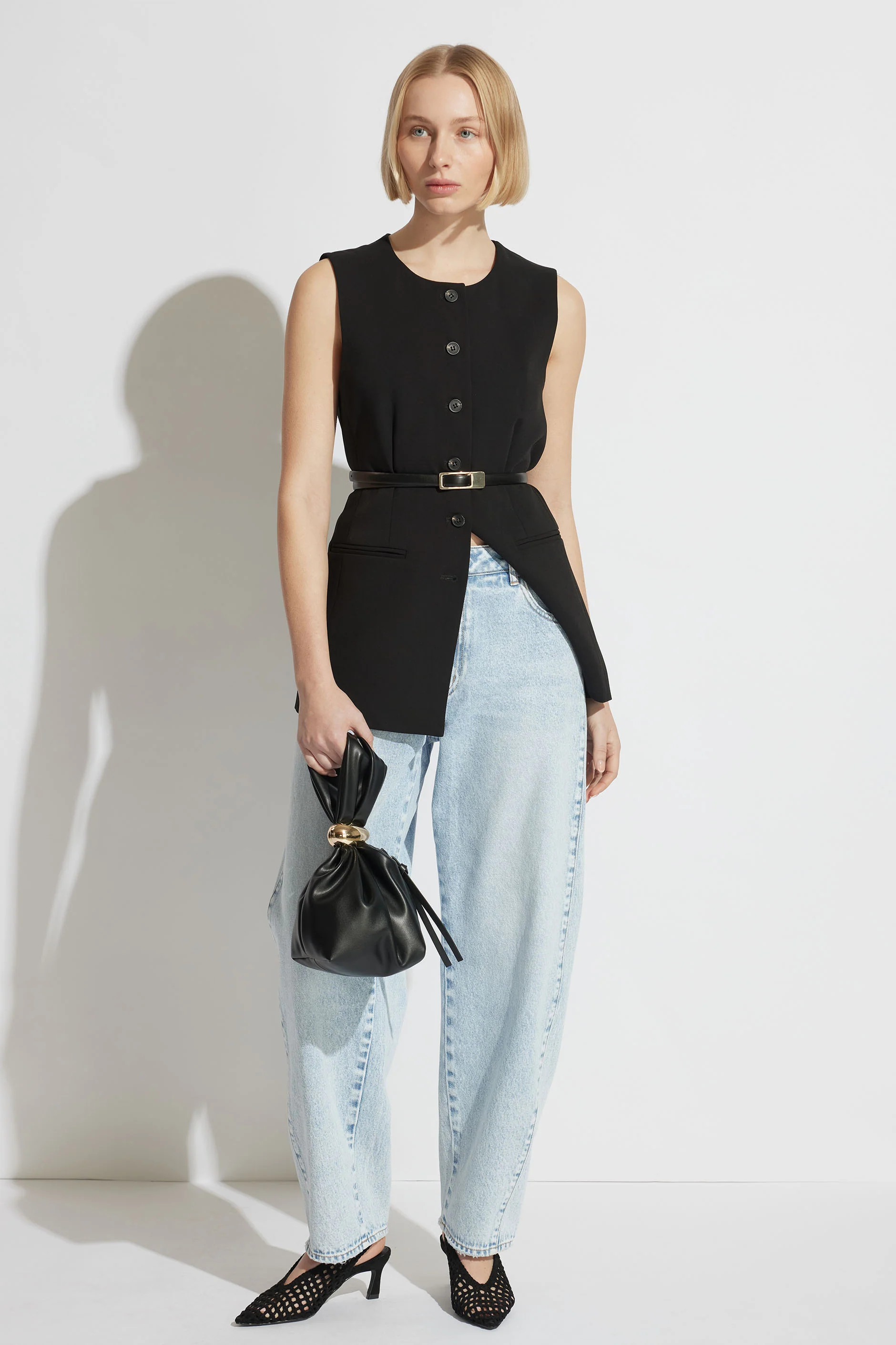 Camille Barrel Leg Jean - Byron Blue | DECJUBA | DECJUBA