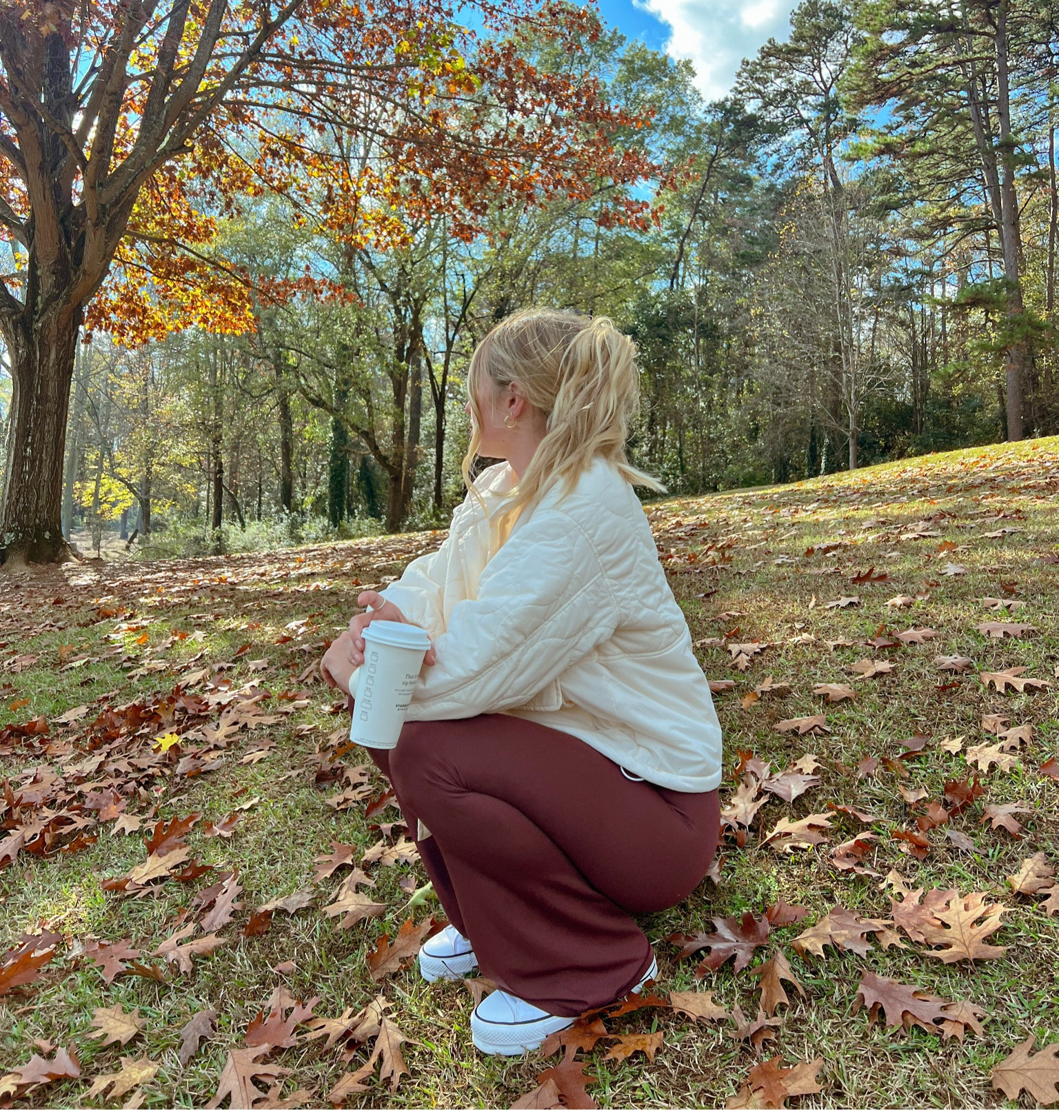 Loving these red yoga pants @aerie
Free people dupe jacket @olanavy

#LTKSeasonal #LTKGiftGuide #LTKHoliday