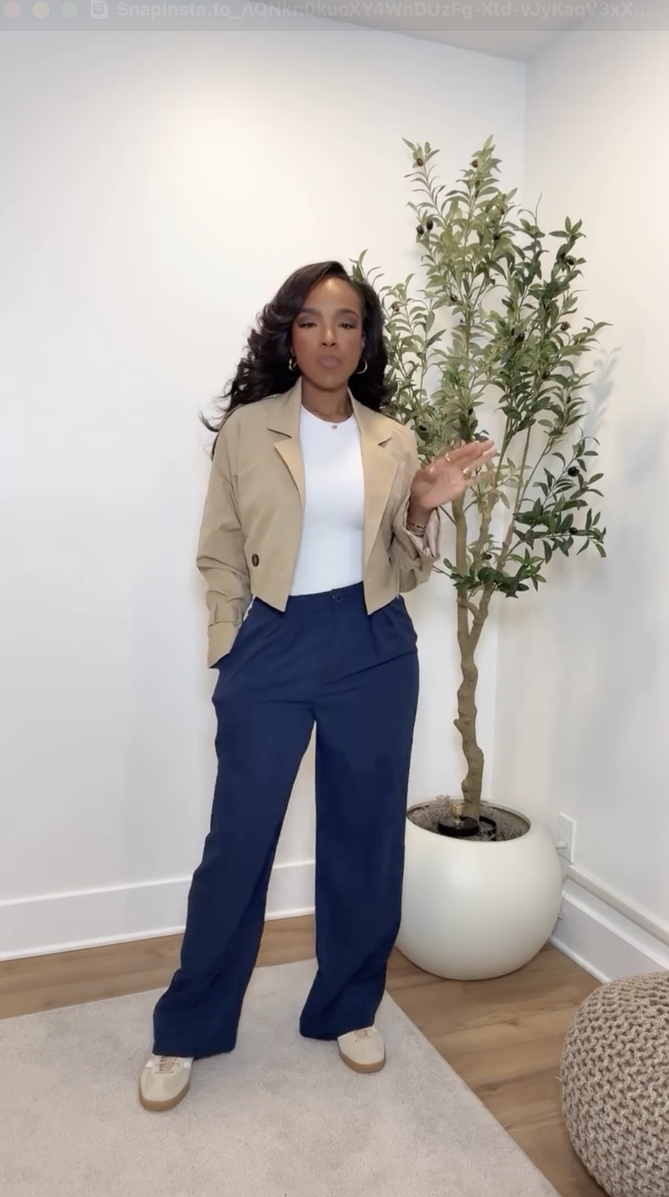 The school year is just around the corner so wanted to give our teachers so easy but stylish options. 
Size small I’m 5’4 | 140lbs | 36D -27 -40 IG & YT: kirasfashionfinds TT: kiraabboud 

 #LTKFindsUnder50 #LTKStyleTip #LTKWorkwear