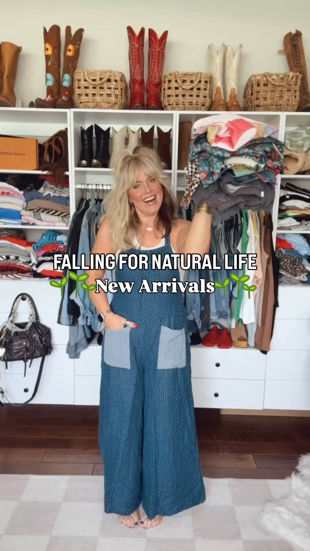 These new arrivals from @naturallife are so CUTE!! I’m wearing so size medium in everything and I’m a size 8 5’6. 
#naturallife #styleover40 #summeroutfits in

#LTKOver40