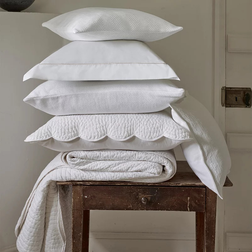 Milfield Scallop Quilt | The White Company (UK)