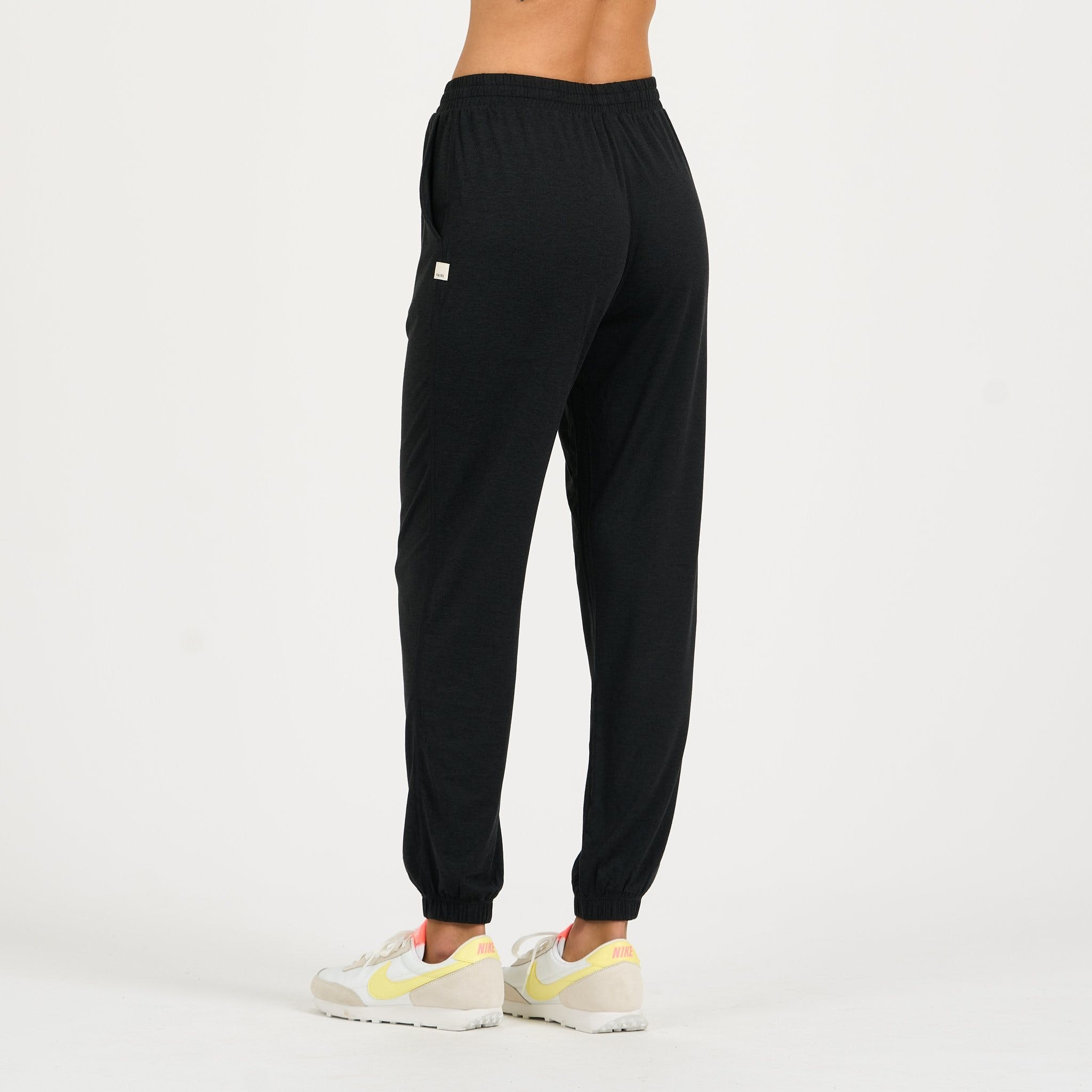 Boyfriend Jogger | Vuori Clothing