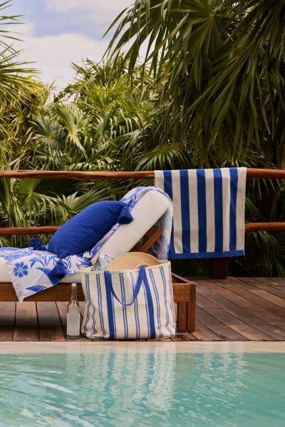 Striped Beach Towel | H&M (US + CA)
