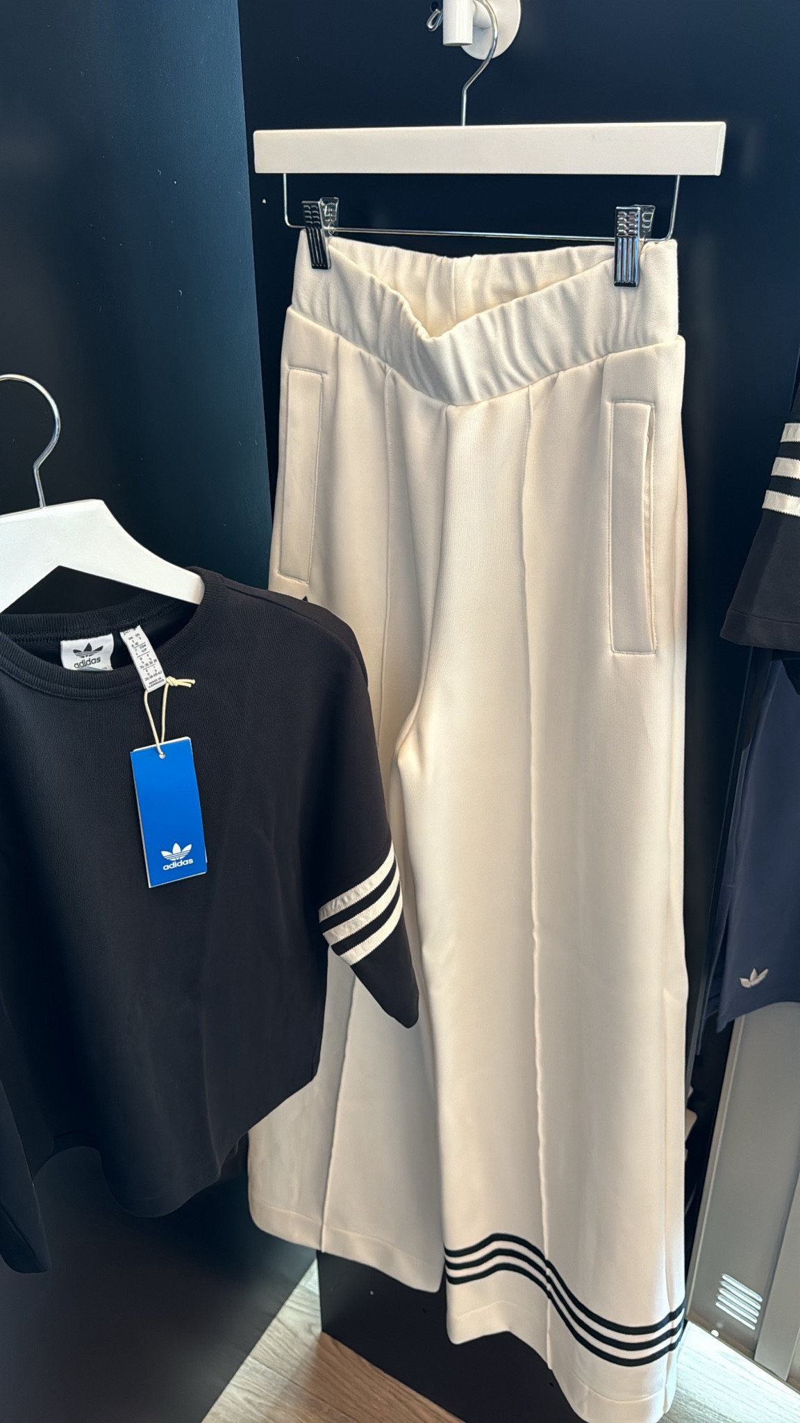 Use code LTkcon for 30% off that’s an amazing deal!! Pants come to $49 and available in black too

#LTKWorkwear #LTKFindsUnder50 #LTKCon