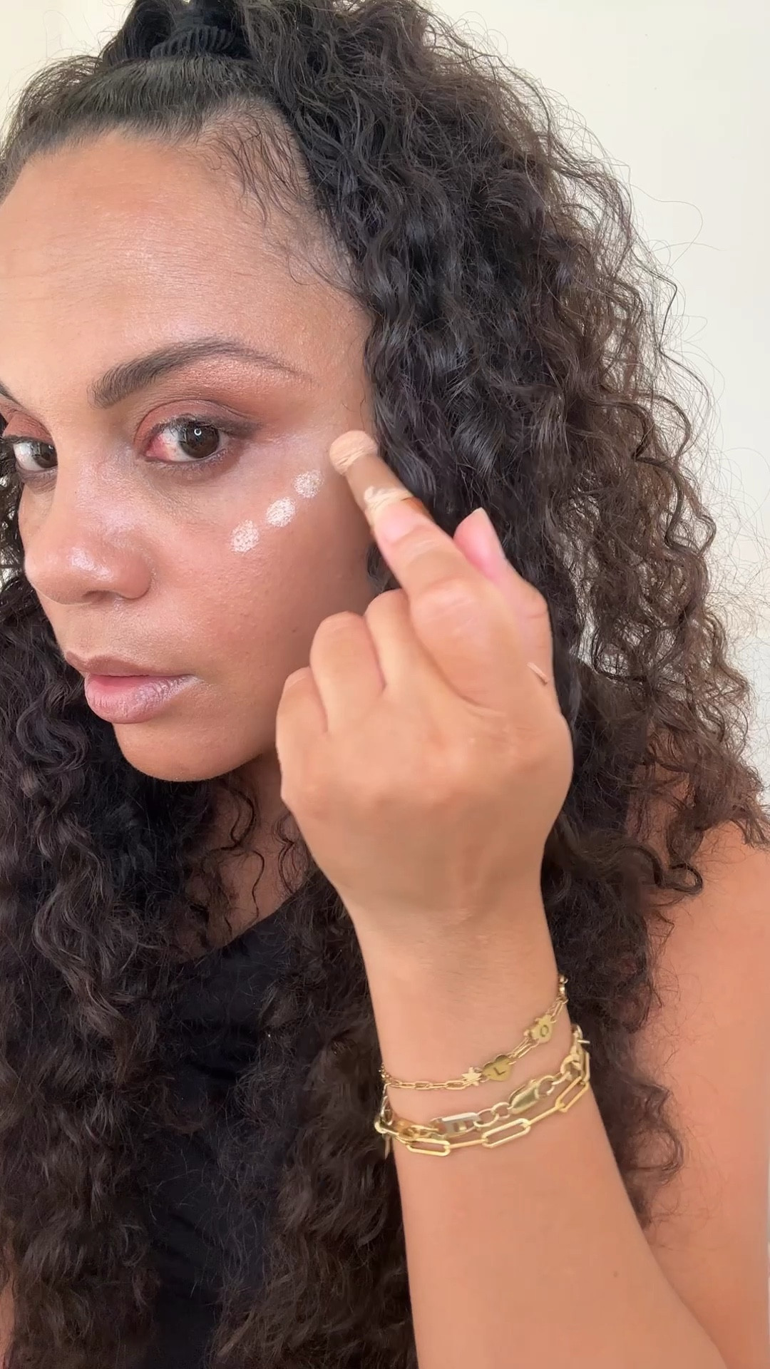 Charlotte Tilbury - Beauty wand spotlight - highlighter, make-up 

#LTKbeauty #LTKnederlands