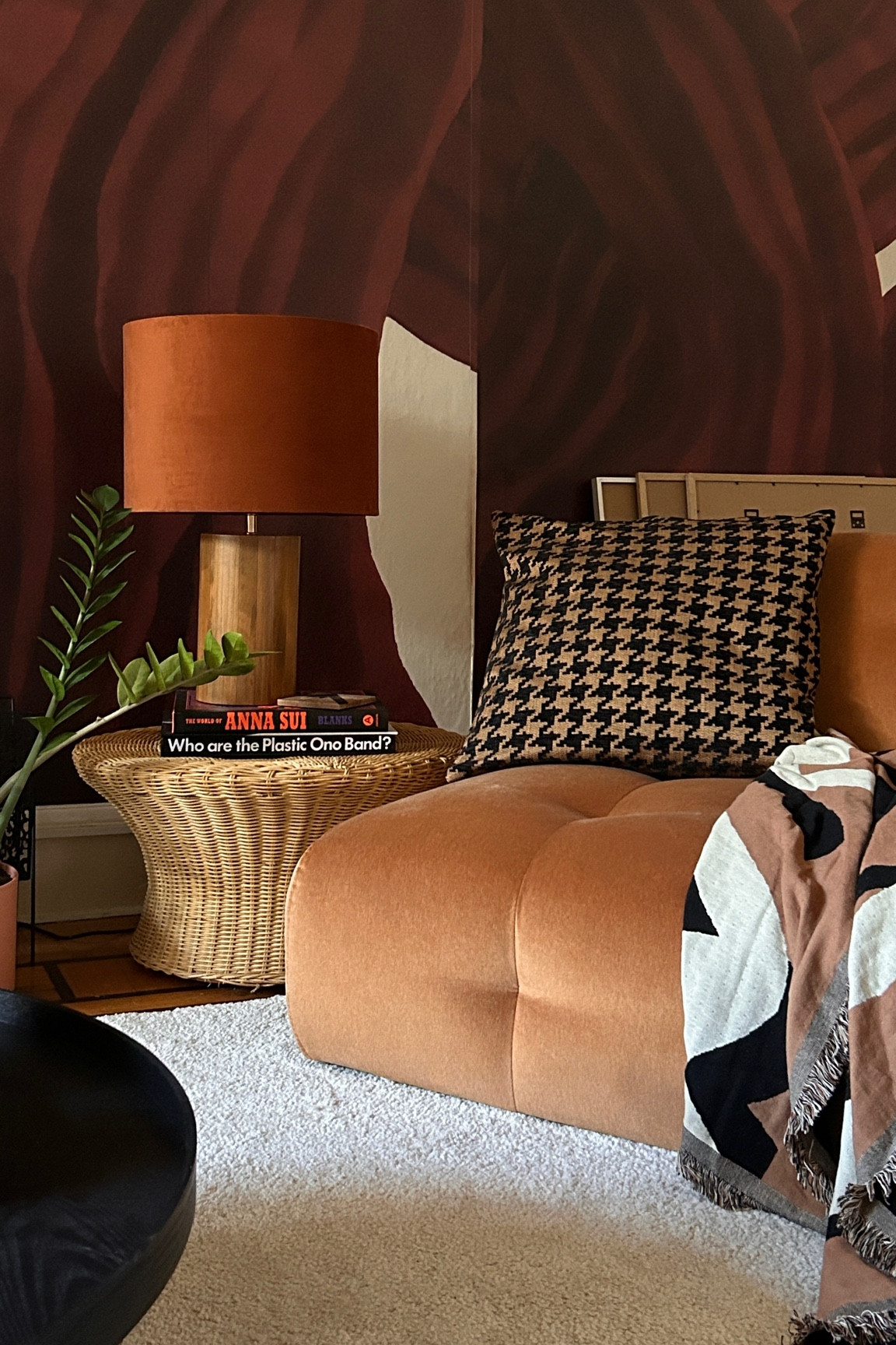 Favorite pillow case of the season 

living room • cozy at home • decor • apartment decoration • home sweet home • altau • apartment design • maximalist decor
• cozy • wall mural • wallpaper • coffee table • cozy decor



#LTKGiftGuide #LTKhome