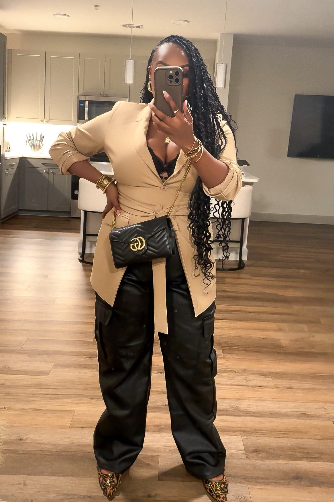 Ushers Last Night in Houston Concert Look 🎟️💳✨

Baby I could takeover the world in THIS look! It’s the right amount of GROWN & SEGGSY for all body types ❤️

Bra : 40DD • Blazer: XL • Cargos: 14 • Shoes: True to Size (9)

#concertootn #ootn #midsize #plussize #Styletip

#LTKMidsize #LTKPlusSize #LTKStyleTip