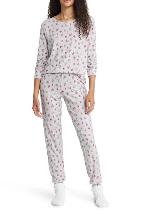 Pajamas for relax days #sleepwear

#LTKsalealert #LTKGiftGuide #LTKSeasonal