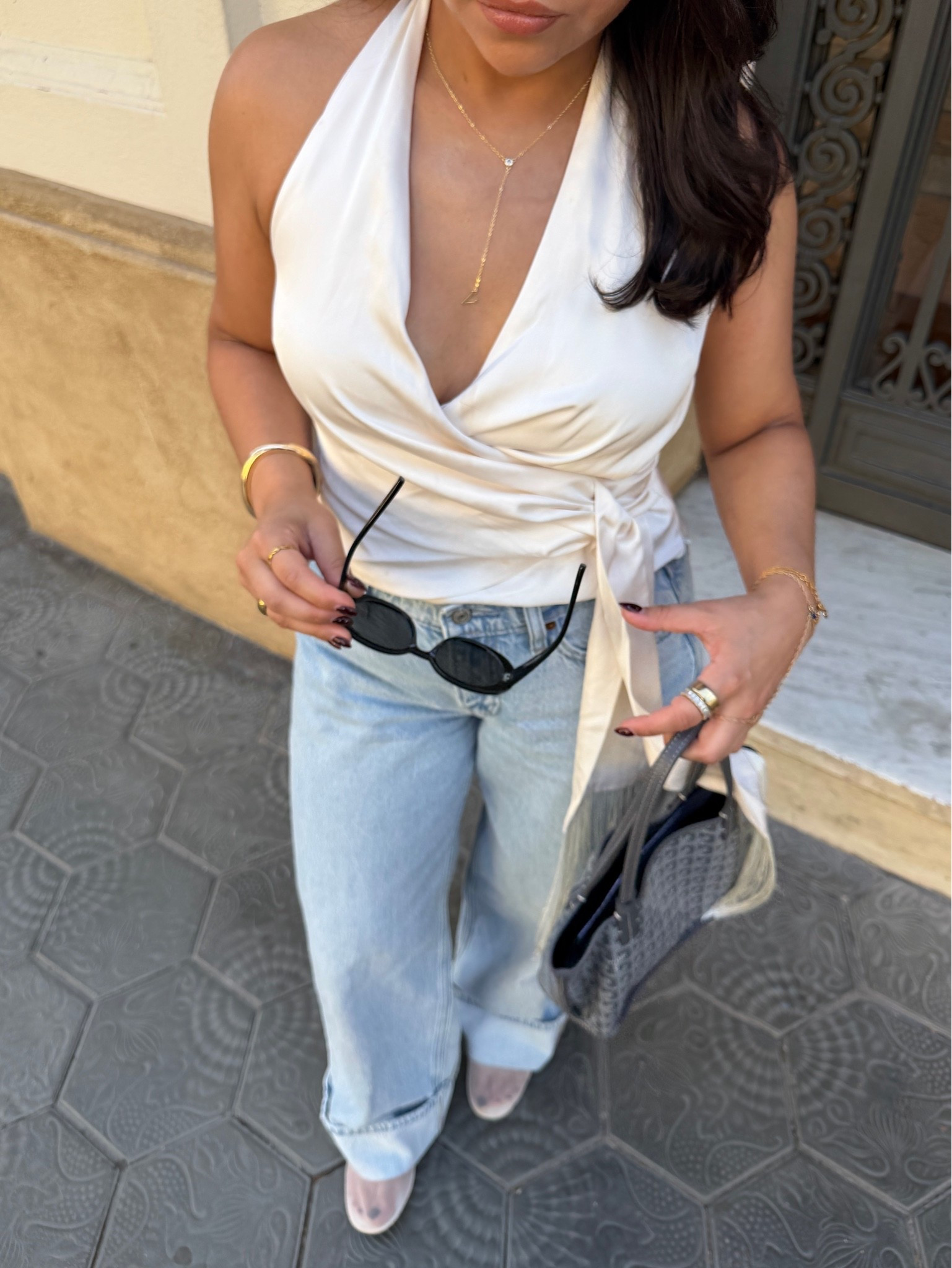 Top: small
Jeans: 26 short 
Flats: 6.5