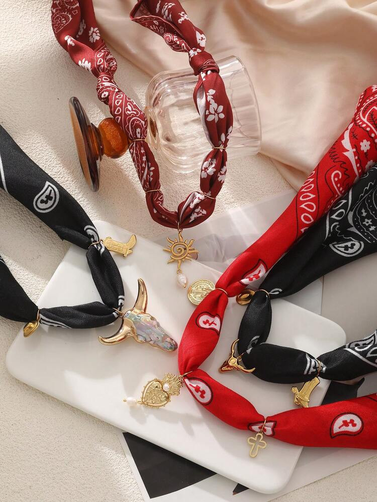 1pc Bohemian-Style Creative Fashionable Light Luxury Elegant Exquisite Bull's Head Heart Sun Boot... | SHEIN