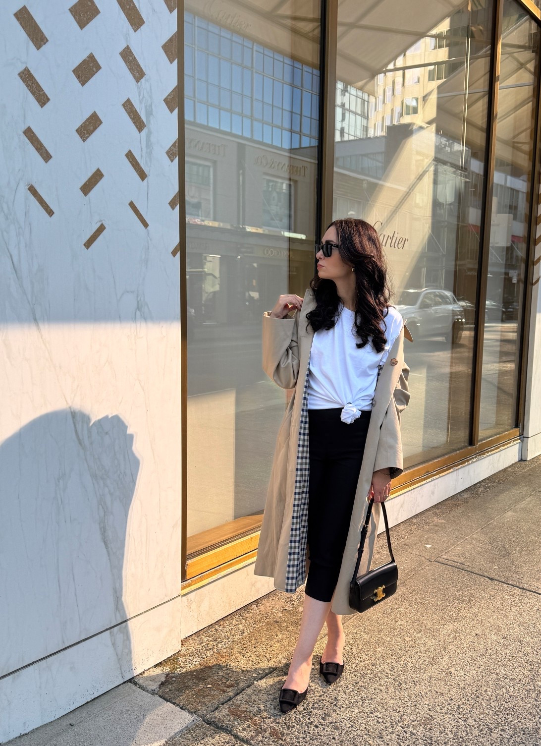 Trench: Sezane
T-shirt: Zara
Capris: Zara
Heels: Manolo Blahnik
Bag: Celine
Sunglasses: RayBan

#LTKcanada #LTKsummer