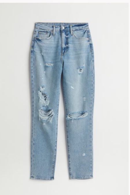 Distressed mom jeans from H&M 


#LTKstyletip #LTKSeasonal #LTKFind