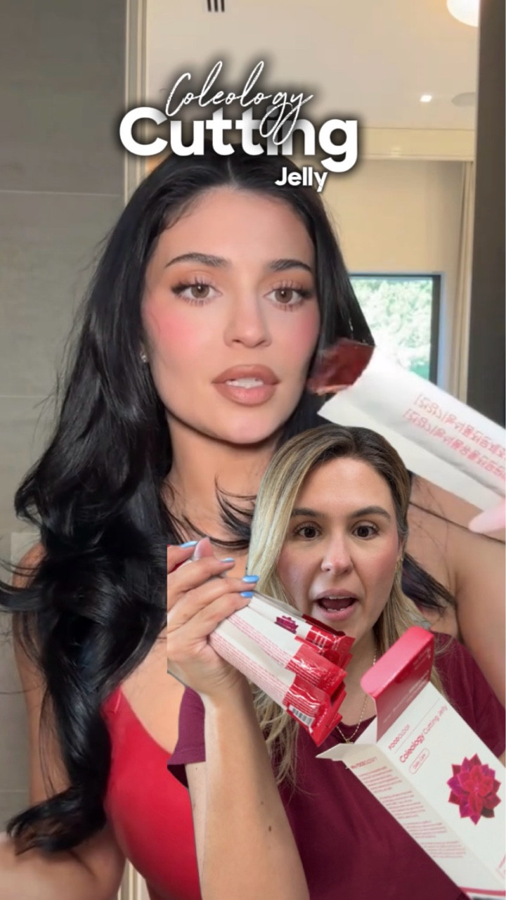 Ok pero si se hizo viral… tenía que probarlo 👀✨ y sí está delicioso 🤭
Escribe SHOP y te envío el link 🔗 sígueme para más finds 💕 @foodology.global 
#KylieJelly #RedJellyStick #cuttingjelly #digestión #inflamacion