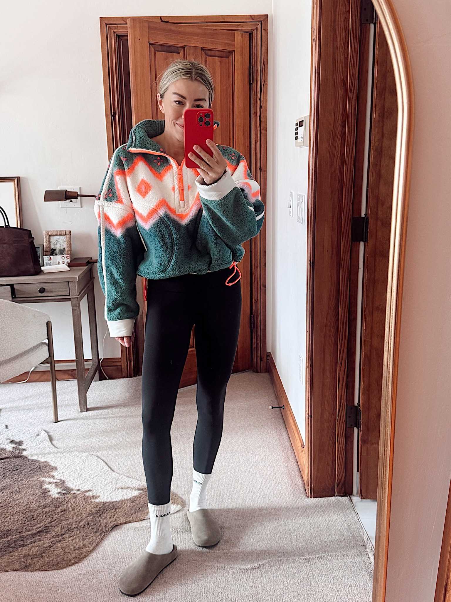 Saturday cozy fit 

#LTKgrwm #LTKootd #LTKFindsUnder100