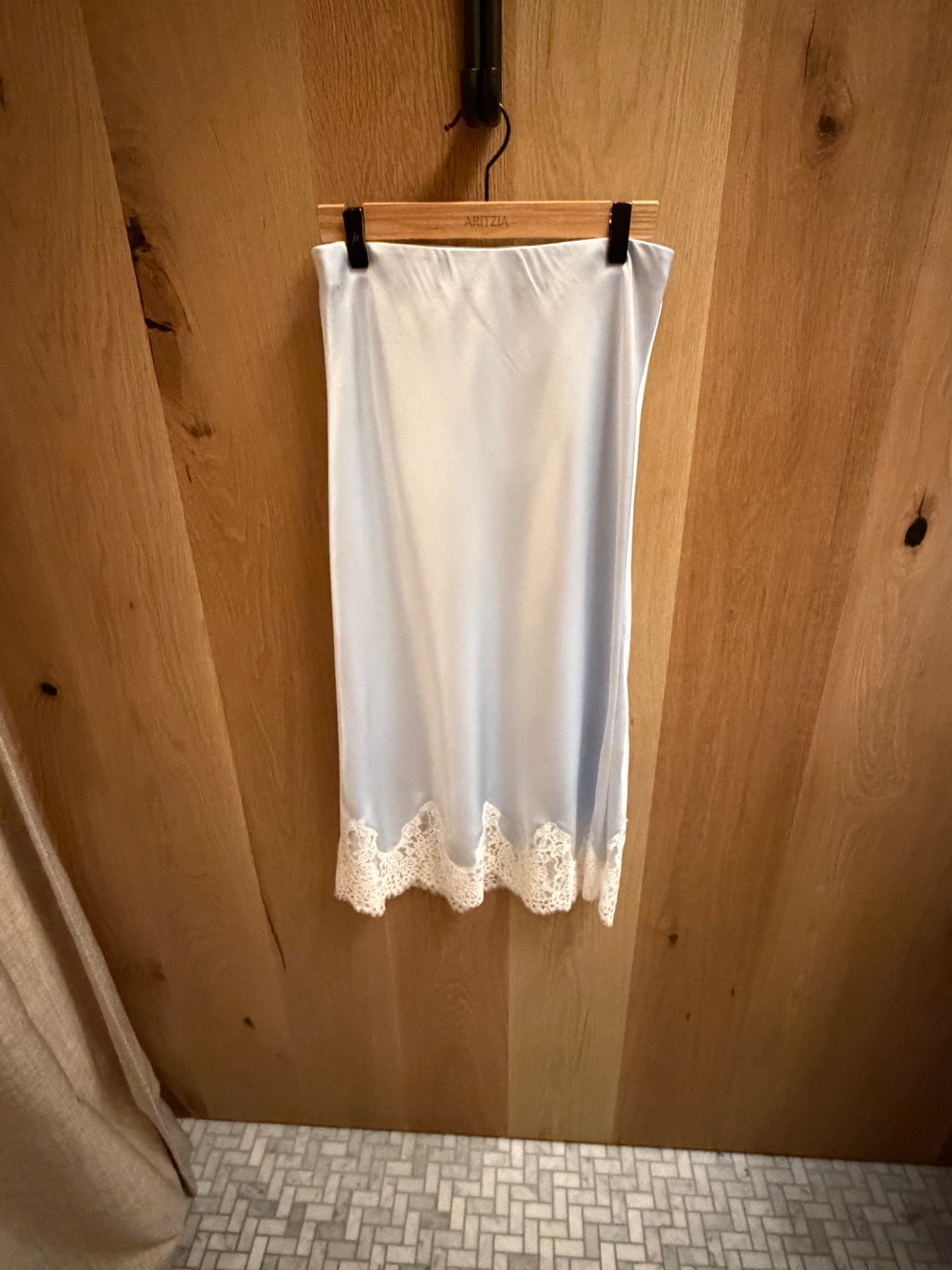 Obsessing over this Aritzia skirt 