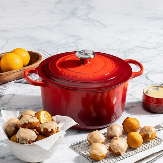 Signature Round Deep Oven | Le Creuset