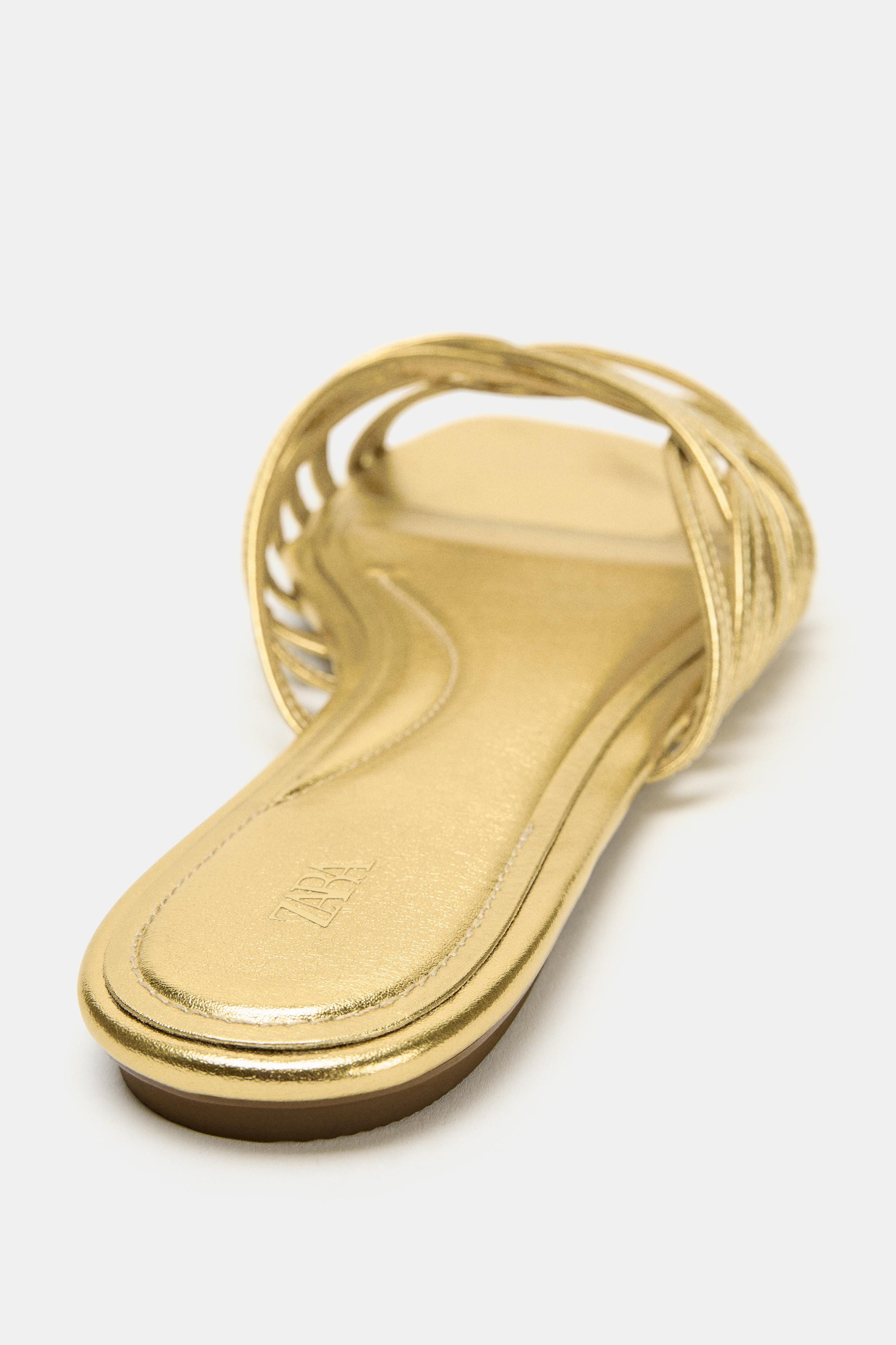 METALLIC EFFECT FLAT SANDALS | Zara US