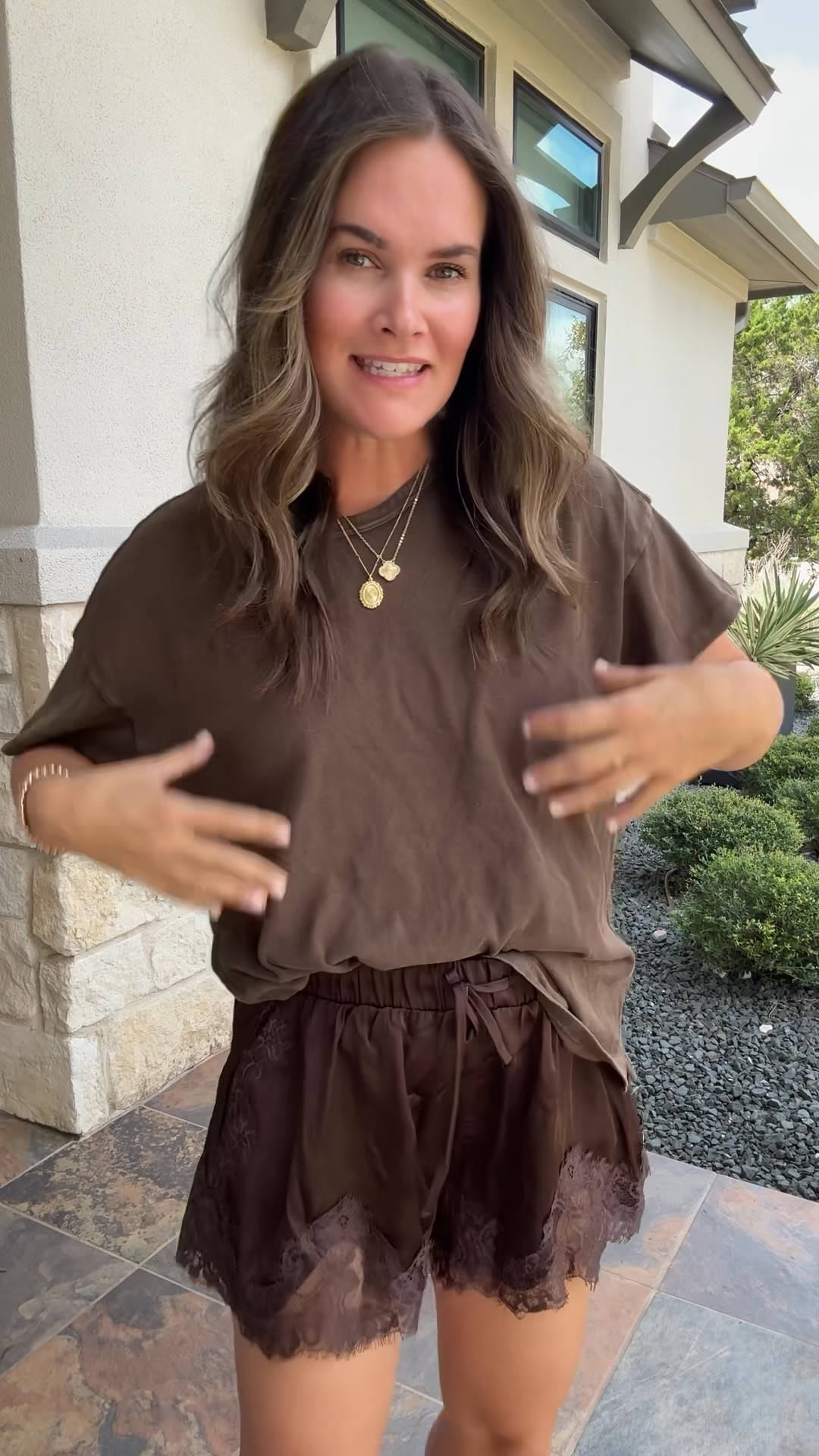 Love this oversized tee for an easy everyday look! 🤎 Super cozy and so easy to dress up or down.

#LTKmomlife #LTKootd #LTKSeasonal