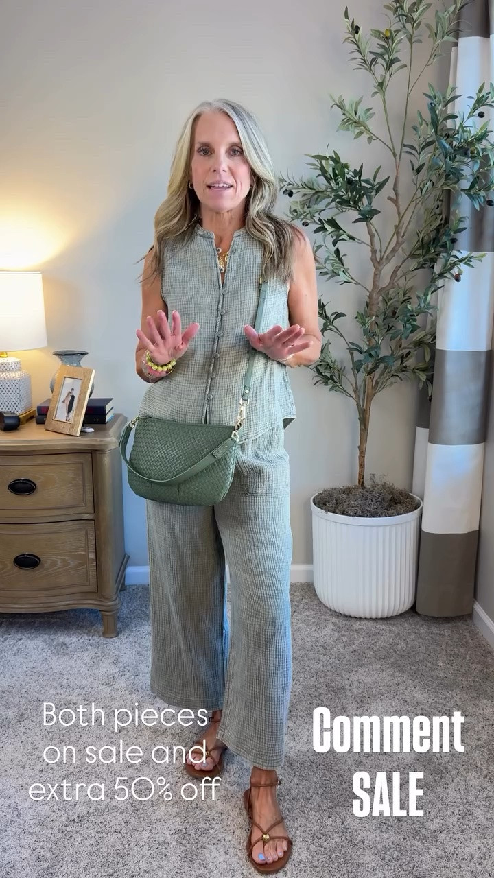@splendidla  Both pieces on sale and extra 50% off Comment 
SALE