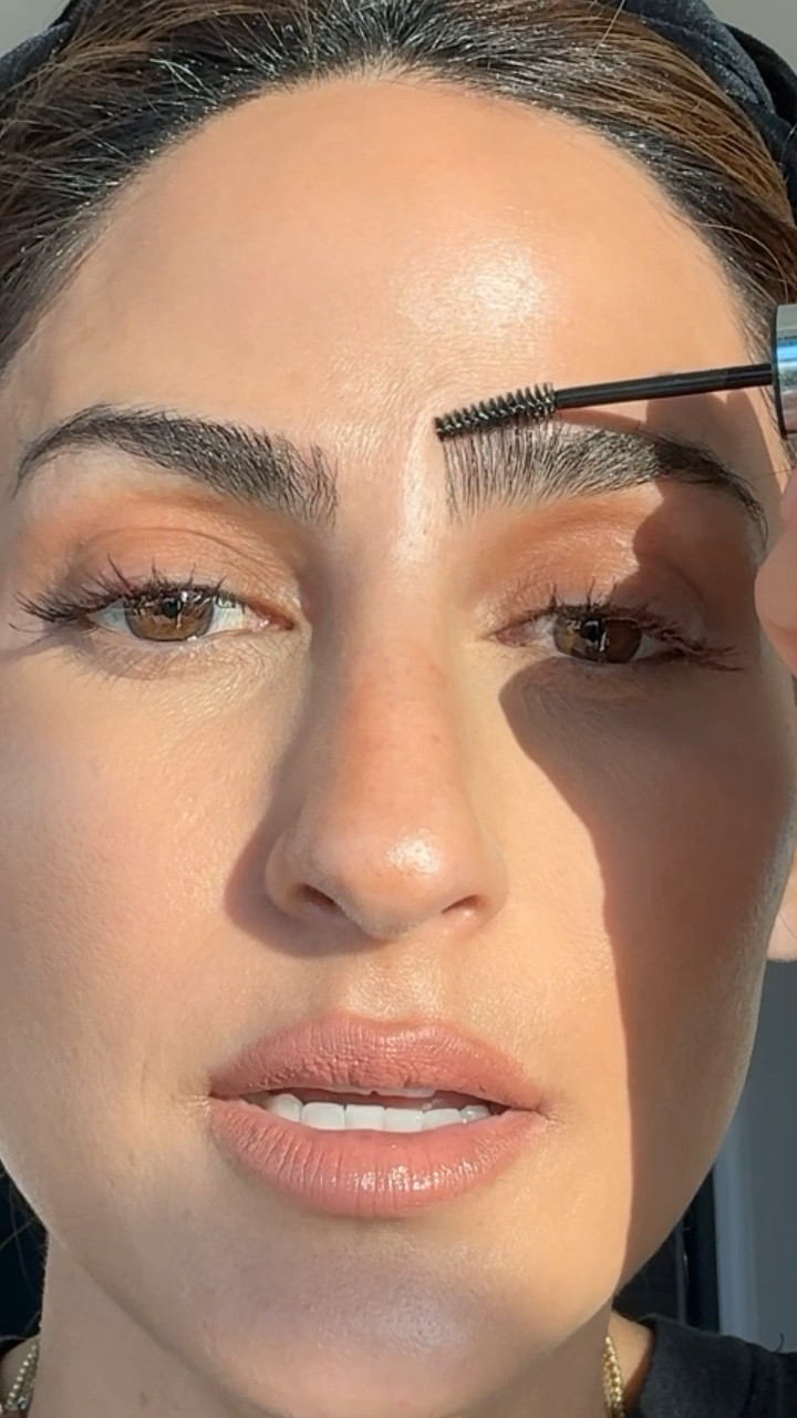 Laminated brows at home with @loreal - this stuff is good!!! 



#LTKFindsUnder50 #LTKBeauty #LTKVideo