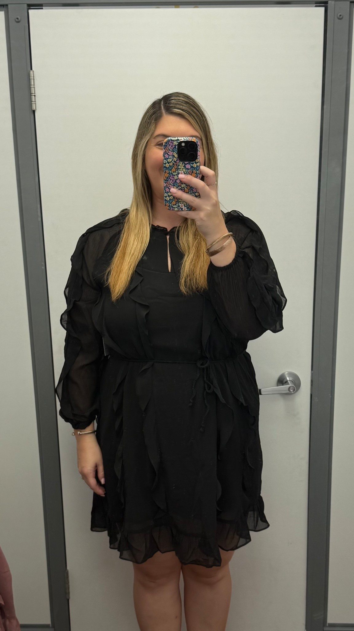 Fall outfit, summer to fall transition outfit, wedding guest dress, teacher dress, business casual dress 

Classic black and under $25! This black ruffle dress from Walmart is versatile, breathable, and flattering for midsize + plus-size women. Perfect for errands, brunch, or date night.

Walmart, Walmart dress, ruffle dress, summer dress, affordable dress, plus-size dress, midsize dress, black dress

#LTKPlusSize #LTKTall #LTKFindsUnder50