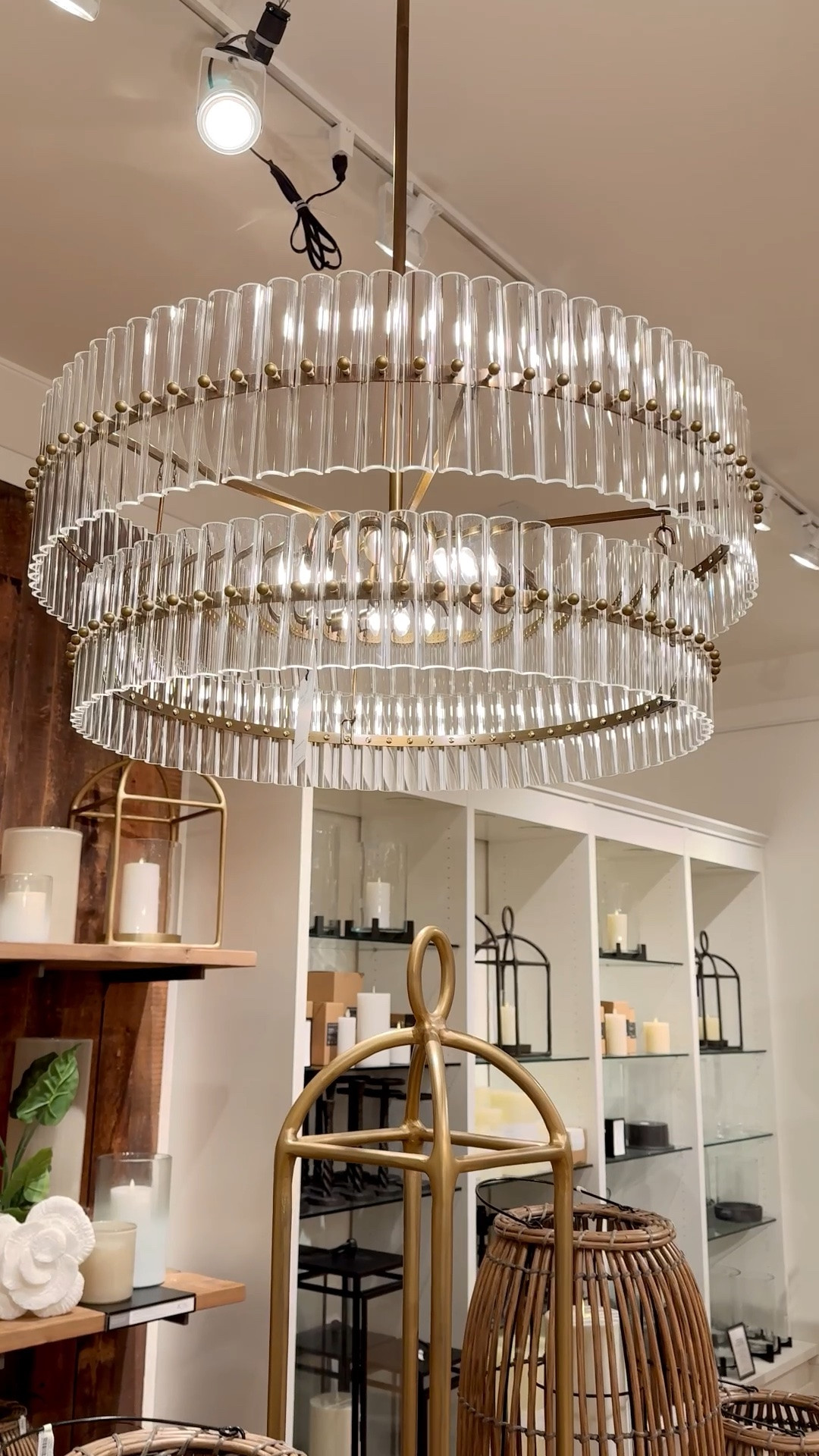 Beautiful chandelier 
Home decor

#LTKHome #LTKdayinmylife #LTKSeasonal