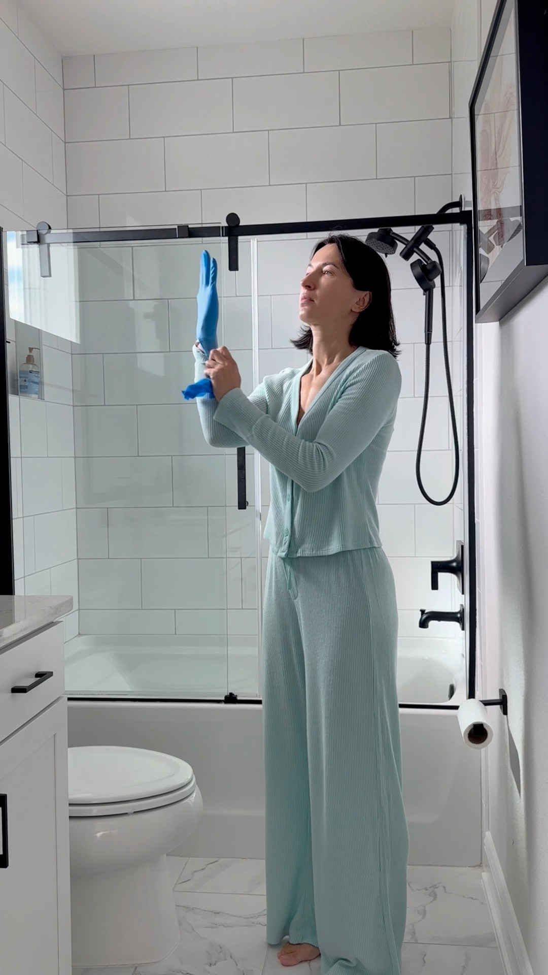 Bathroom cleaning 

#LTKvlog #LTKdayinmylife #LTKgrwm