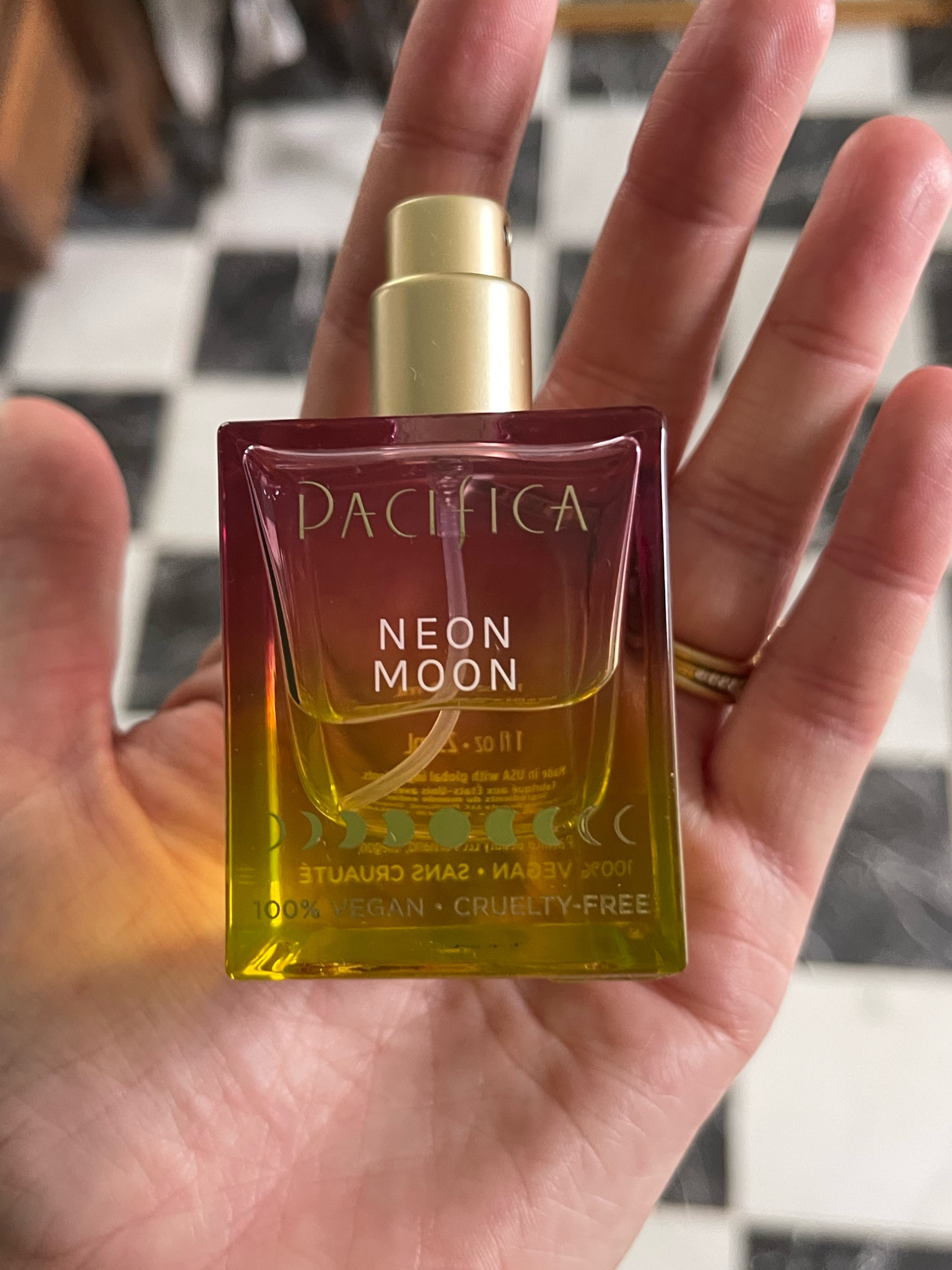 Affordable summer scent 

#LTKFind #LTKunder50 #LTKbeauty