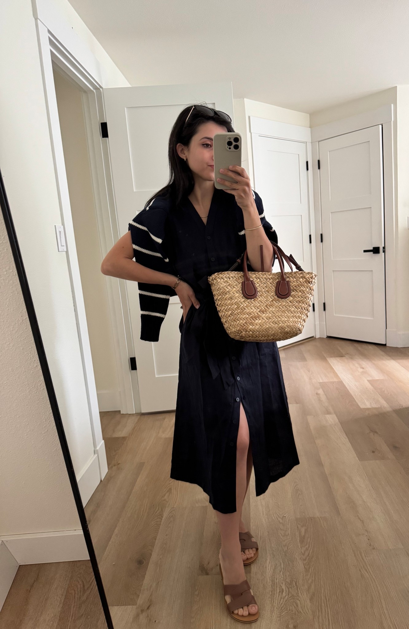 Wearing XS in the dress! 

✨ Discount Codes for goelia:

【10ELANA】Get $10 OFF — sitewide
【ELANA15】Buy 2 items to enjoy 15% OFF
【ELANA33】Buy 5 items to enjoy 33% OFF

【NOTE】
Check the Refund Policy for "Buy 2 Get 15% Off | Buy 5 Get 33% Off" Code promotion before returning or contacting customer service.