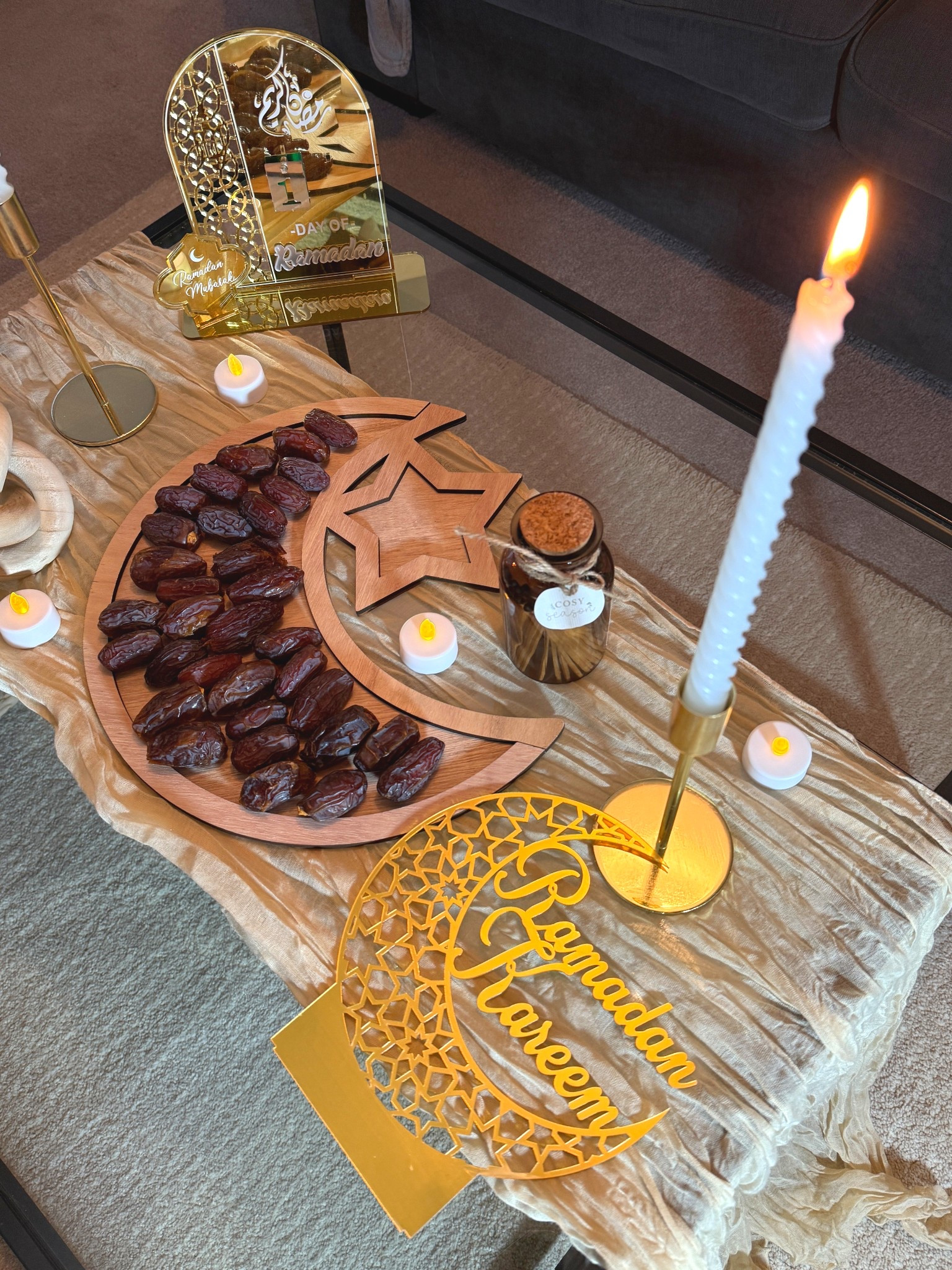 Ramdan kareem - a simple table setup this year ✨🫶🏼🤍 #ramadandecor #tabledecor #homeware 

#LTKeurope #LTKuk #LTKhome