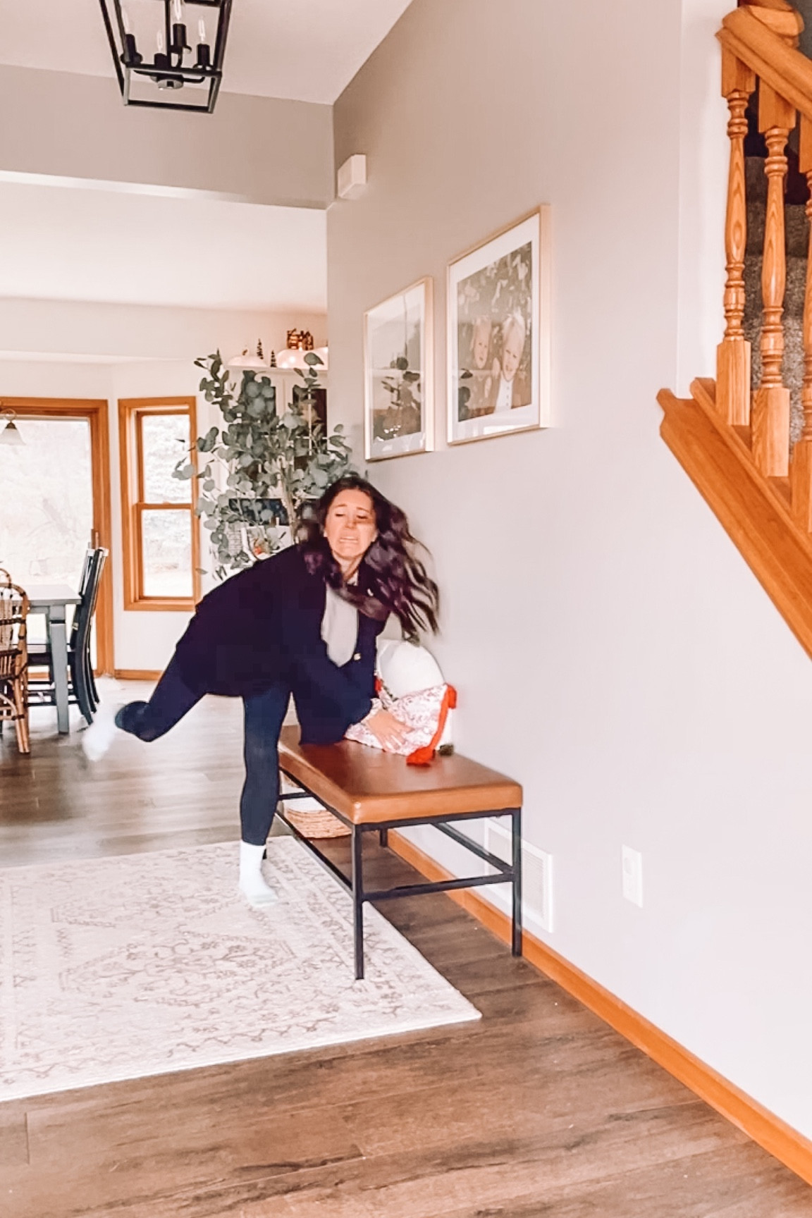 Todays reel! 

Entryway decor 
Casual outfit 

#LTKhome #LTKfindsunder50 #LTKstyletip