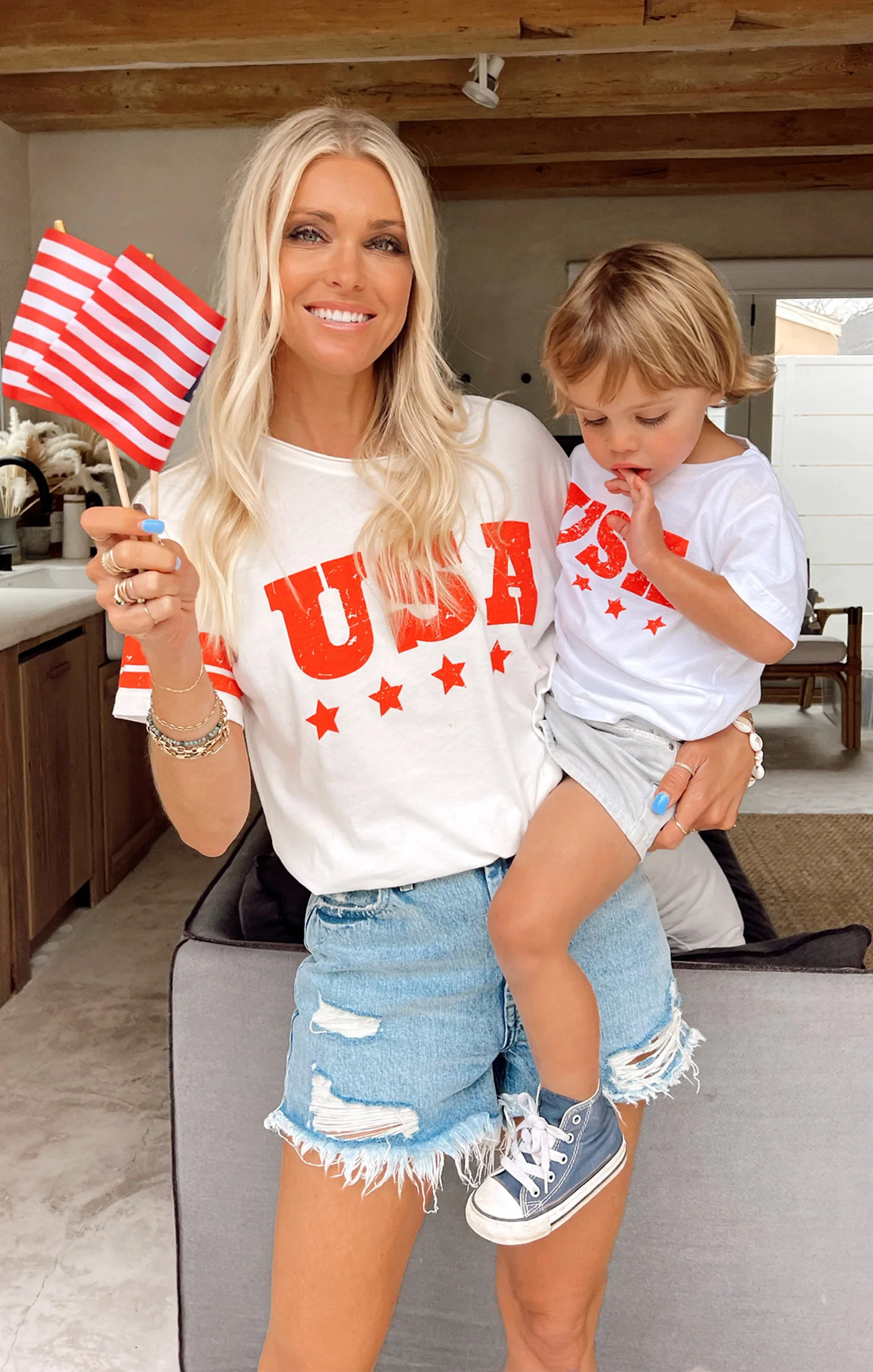 Wolfie Tee | Show Me Your Mumu