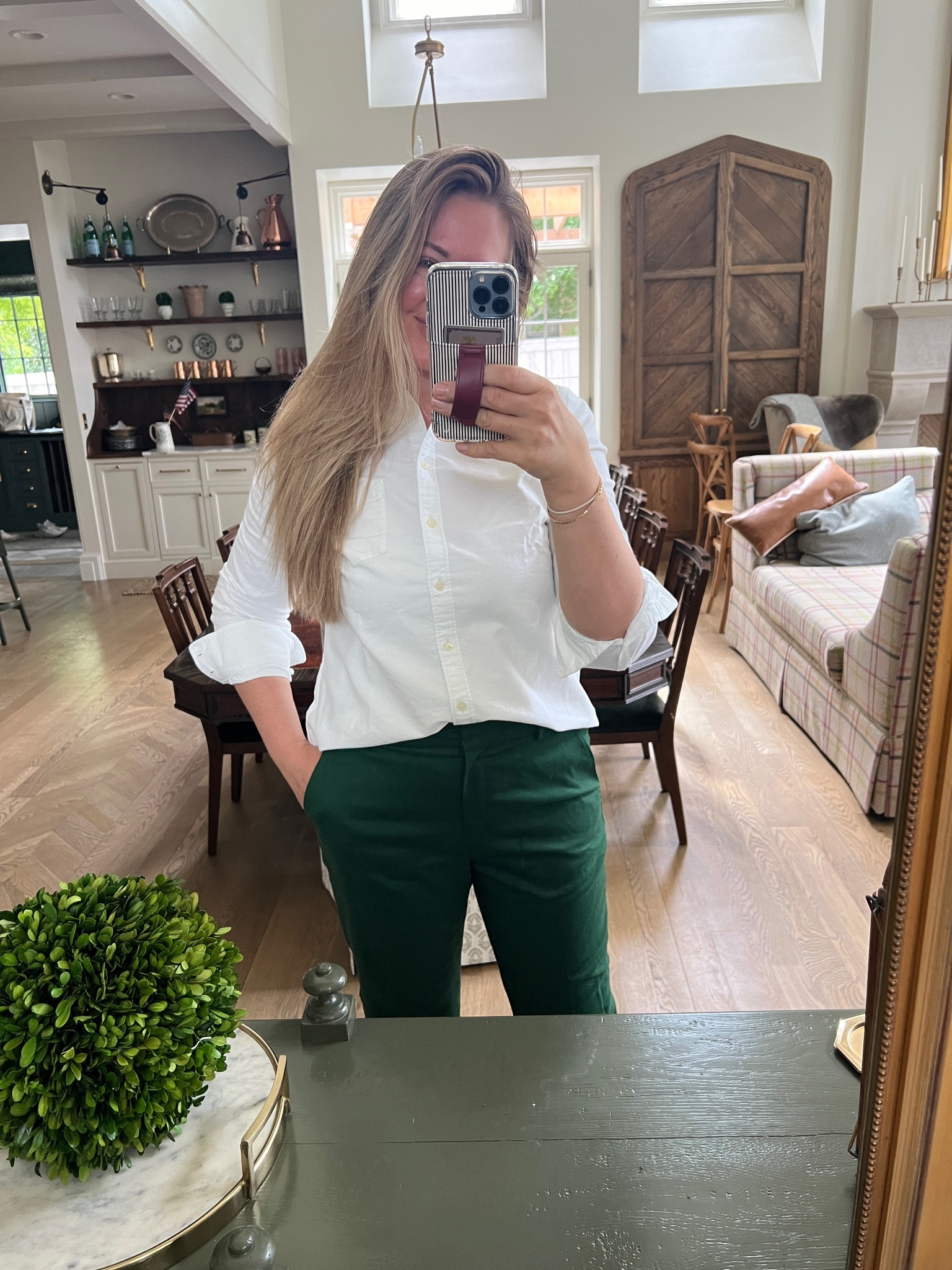 Found my new classic fit summer work pants, these are the Kallie fit and they are so comfy!! Green linen pants & classic white oxford shirt that is thick and not see through on sale! Both true to size. 

#LTKStyleTip #LTKWorkwear #LTKSaleAlert