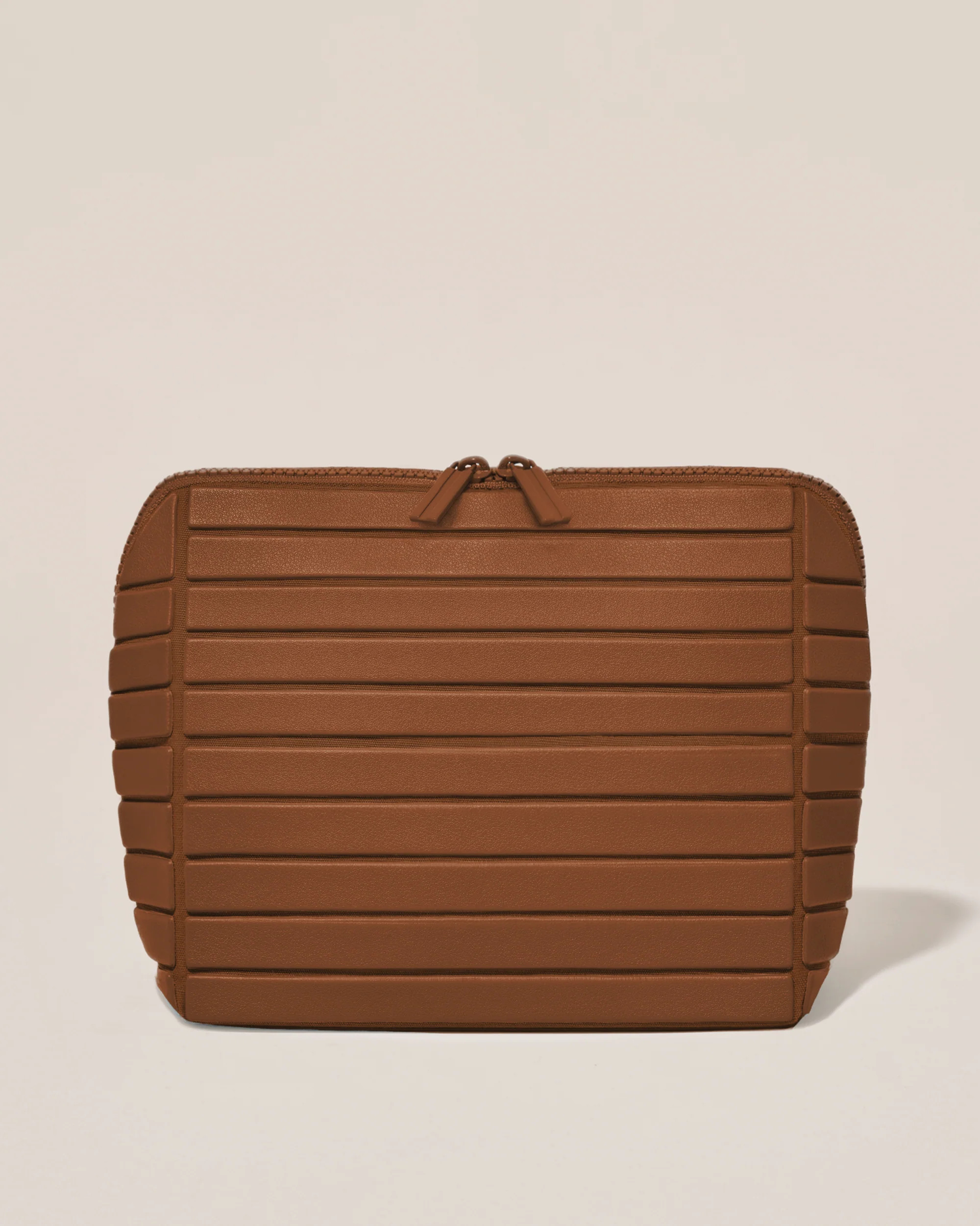 The Medium Vicuna Traveller | Shop.app