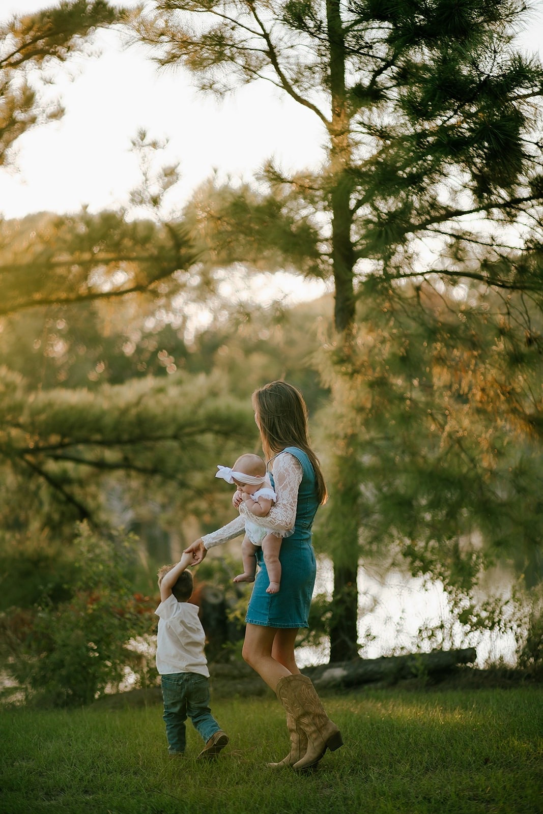 My favorite family pictures outfit! 

#LTKmomlife #LTKootd #LTKgrwm