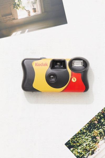 Kodak FunSaver Disposable Camera in Black at Urban Outfitters | Urban Outfitters (US and RoW)