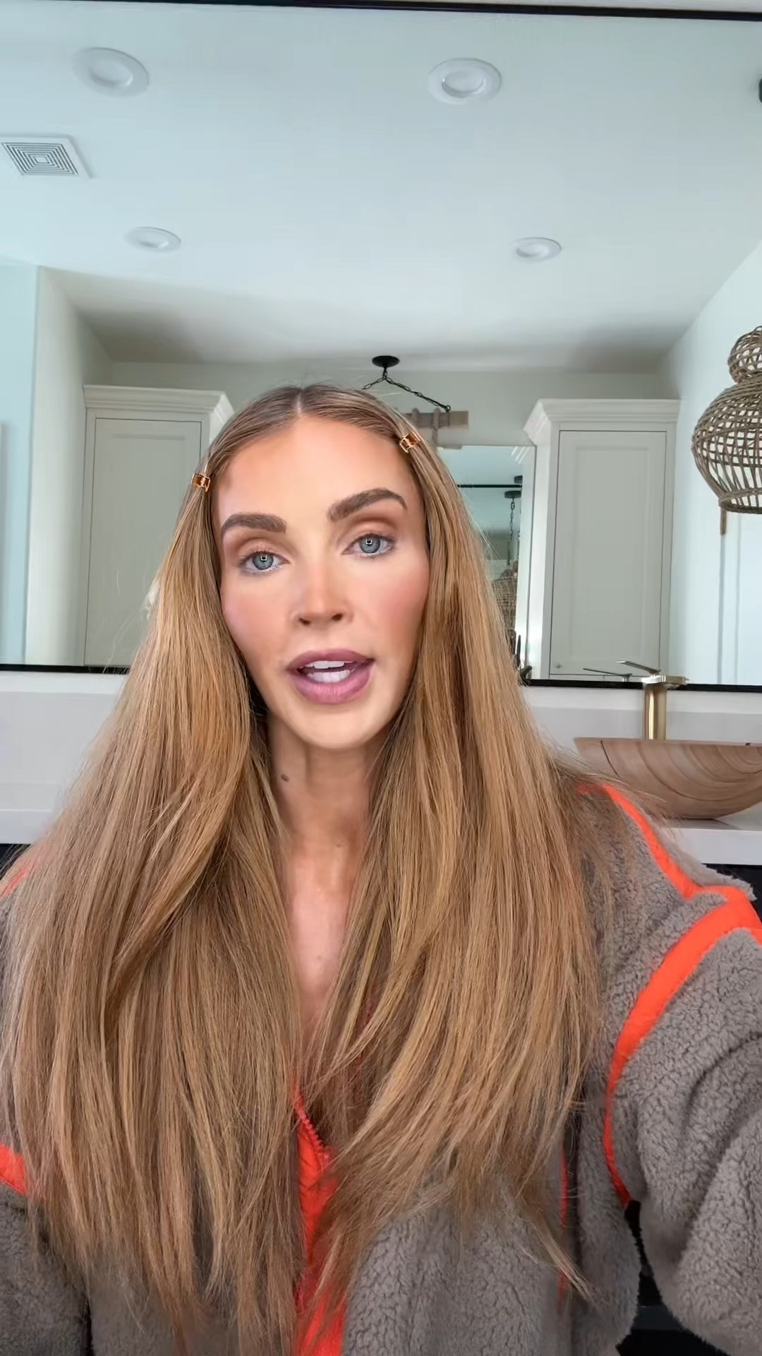 Lips, liner, and lashes details…..

#LTKBeauty