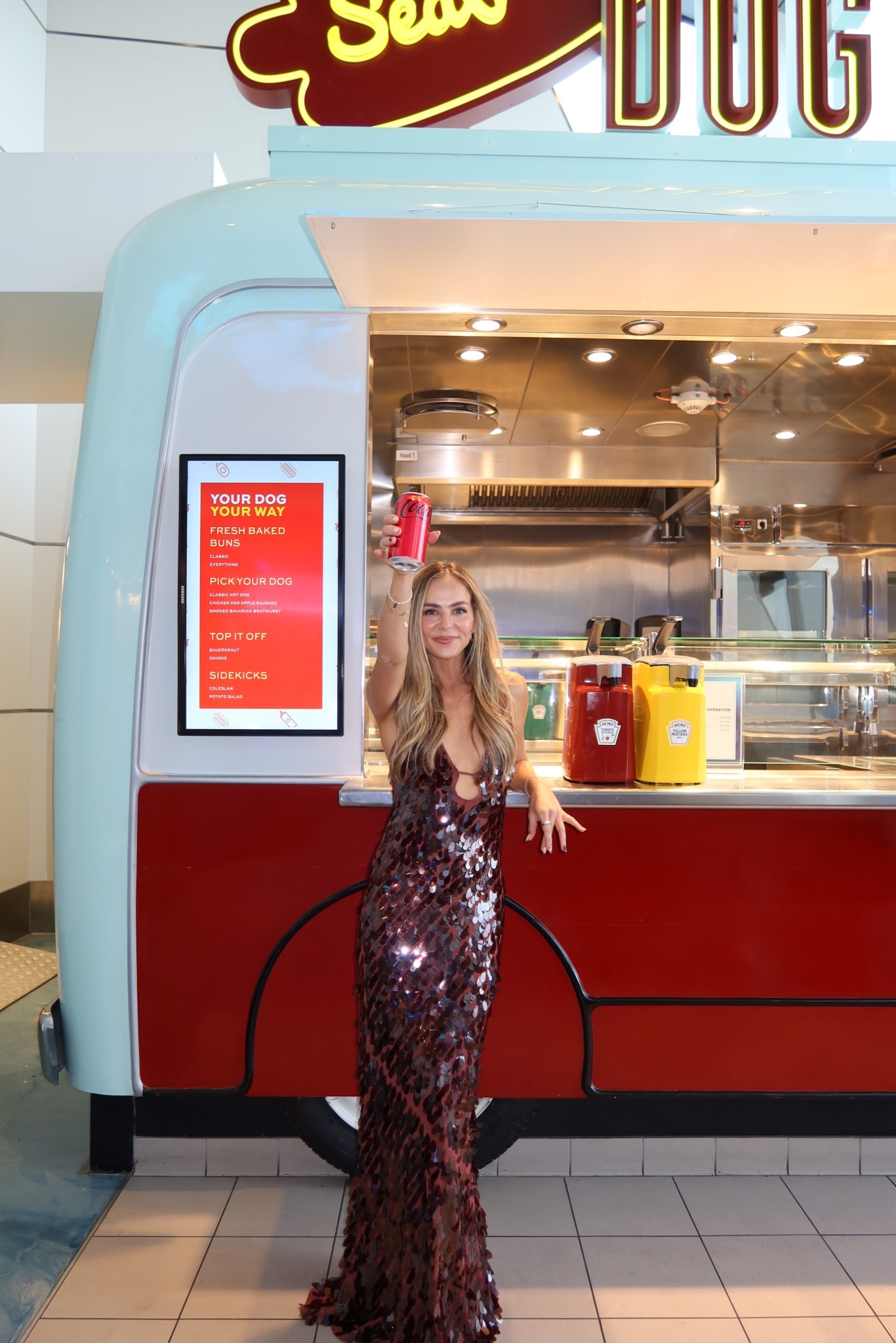 🪩🥤💞

#LTKstyletip #LTKdresses #LTKpartywear