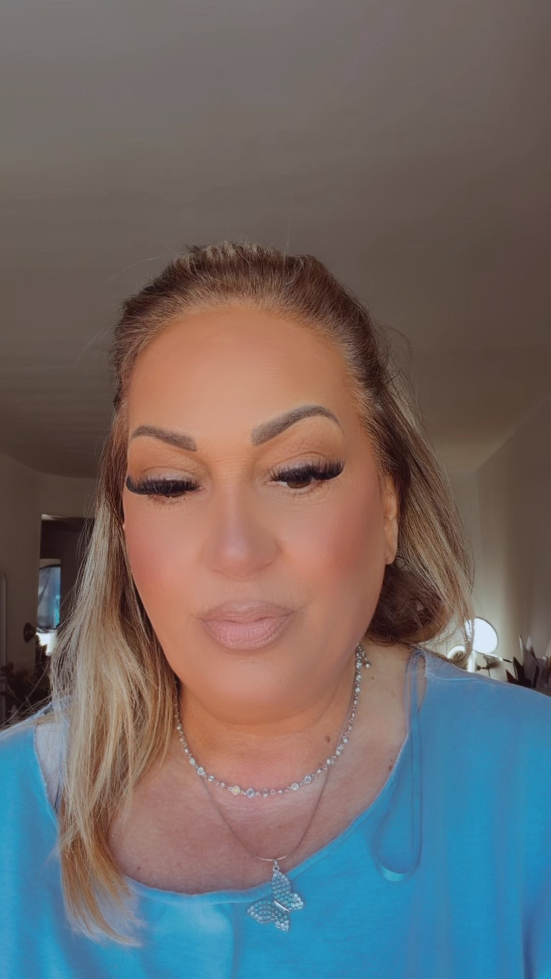 Just come on I’m in my window, Shelly and you beautiful product I have on hand. 

#LTKBeauty #LTKstorytime #LTKSeasonal