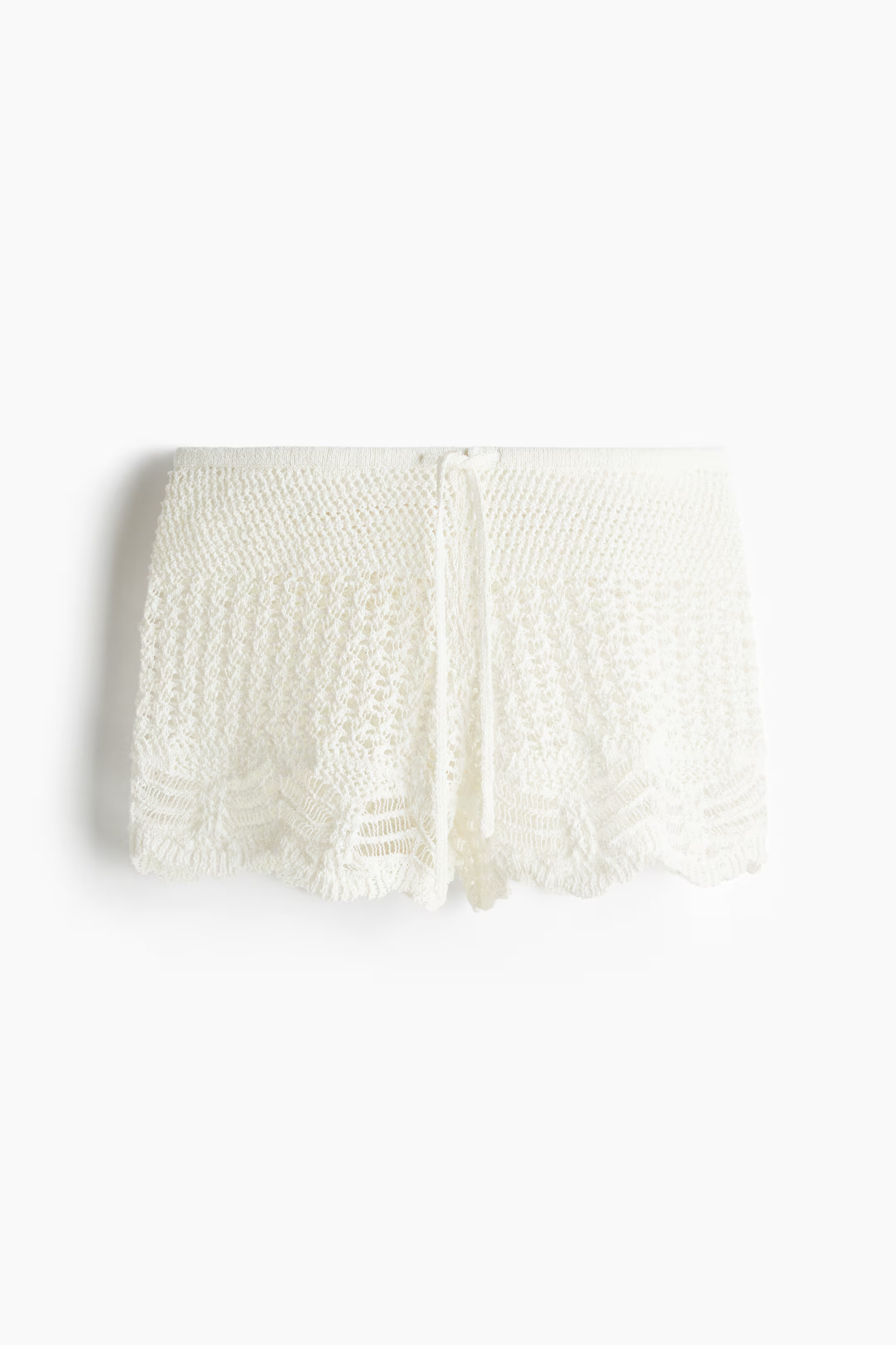 Crochet-look shorts | H&M (UK, MY, IN, SG, PH, TW, HK)
