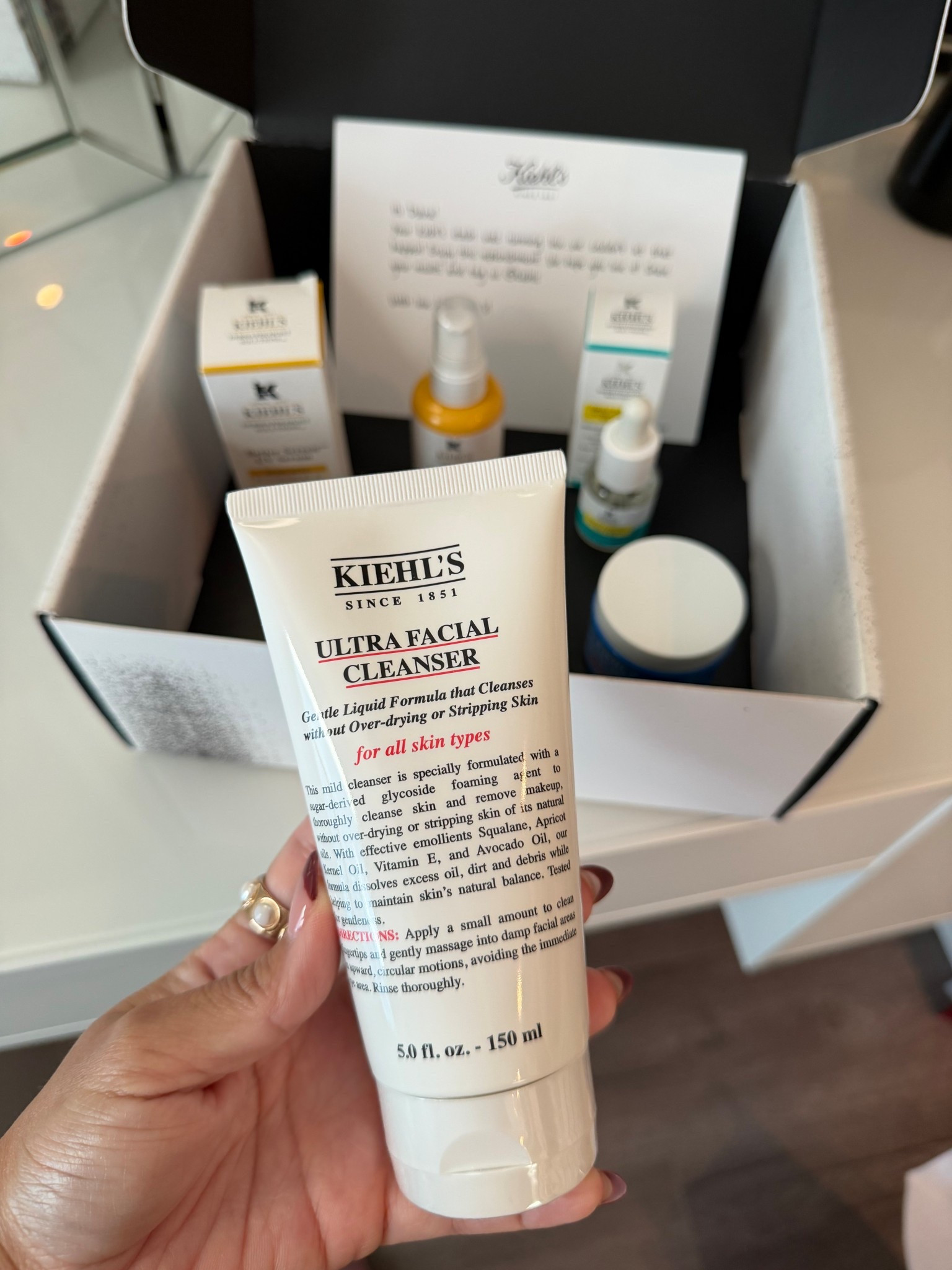 Kiehl’s Skincare cleanser and acne prone must haves 

#LTKFindsUnder100 #LTKBeauty #LTKStyleTip