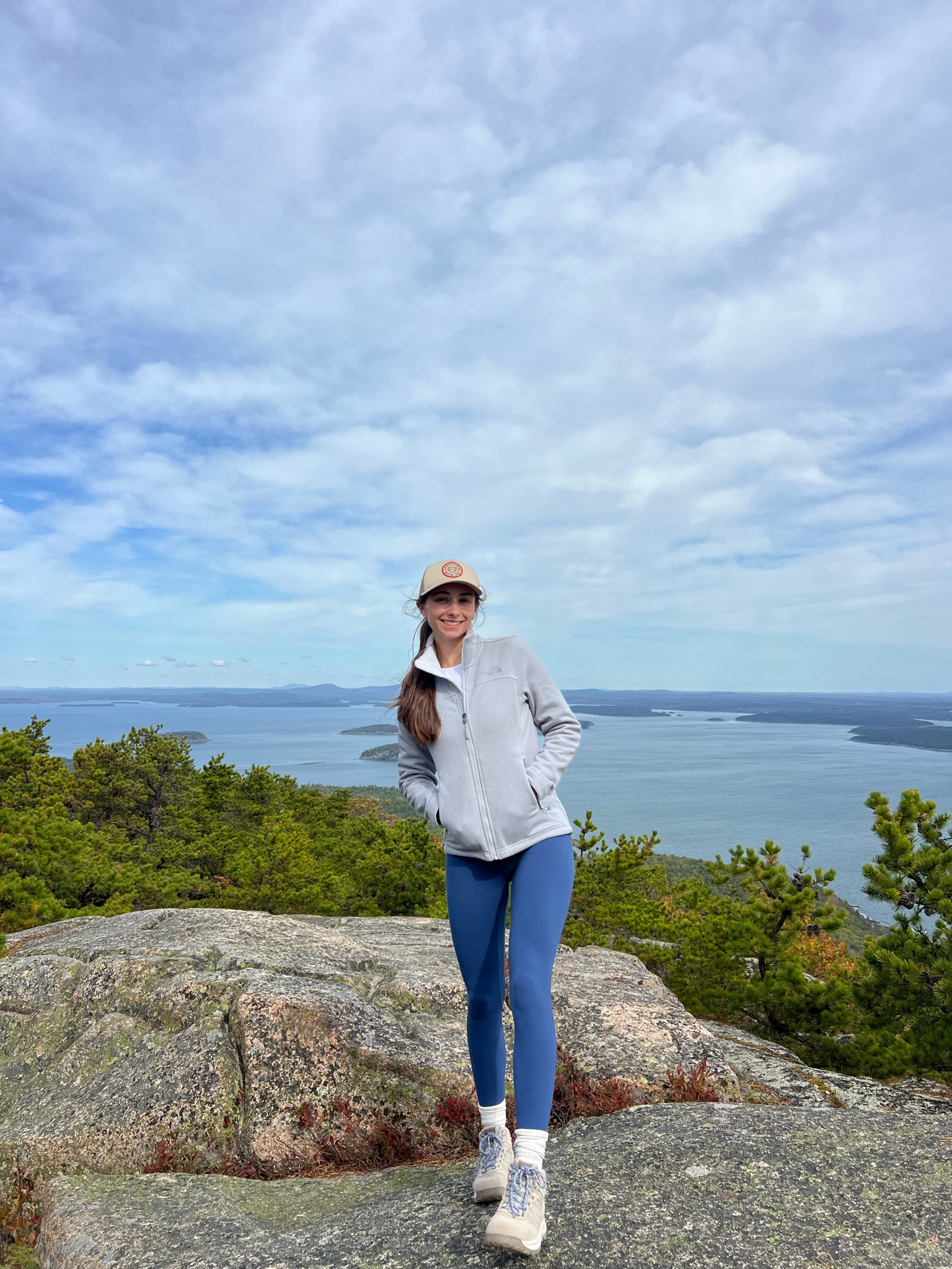 Best hiking boots 🥾 ⛰️


Amazon hiking boots, hiking outfit Amazon , fall hiking outfit , what to wear hiking 