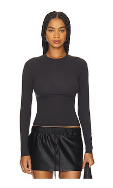 SKIMS Fits Everybody Long Sleeve T-Shirt in Onyx from Revolve.com | Revolve Clothing (Global)