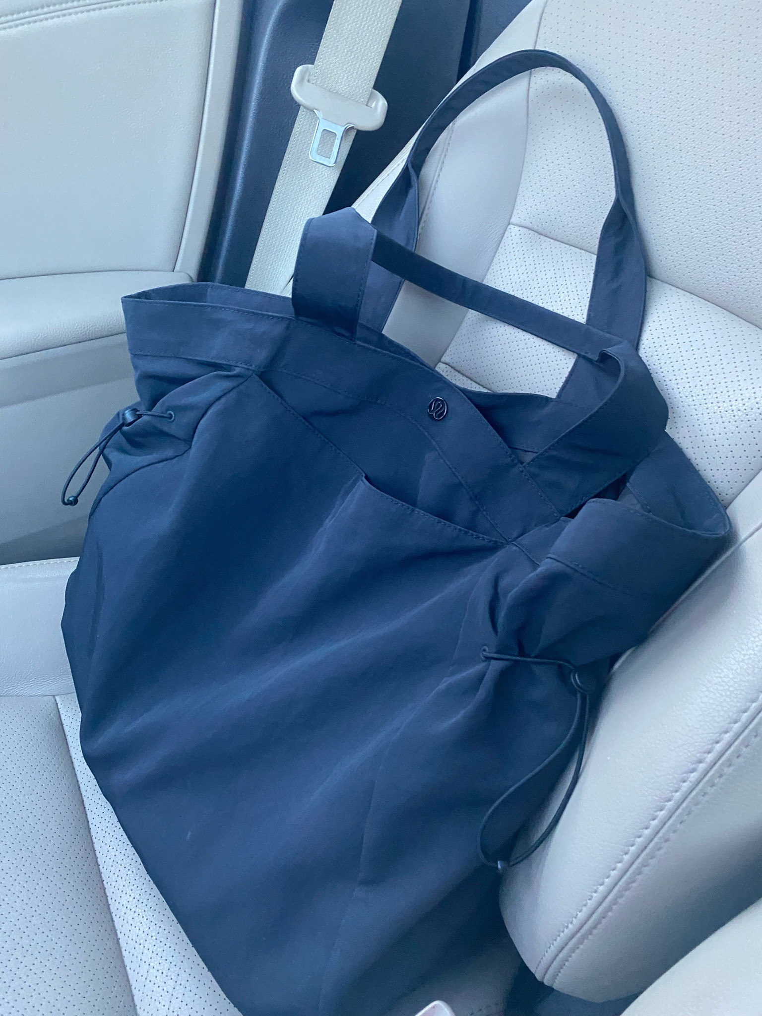 My everyday work bag from Lululemon 

#LTKitbag #LTKunder100 #LTKfit